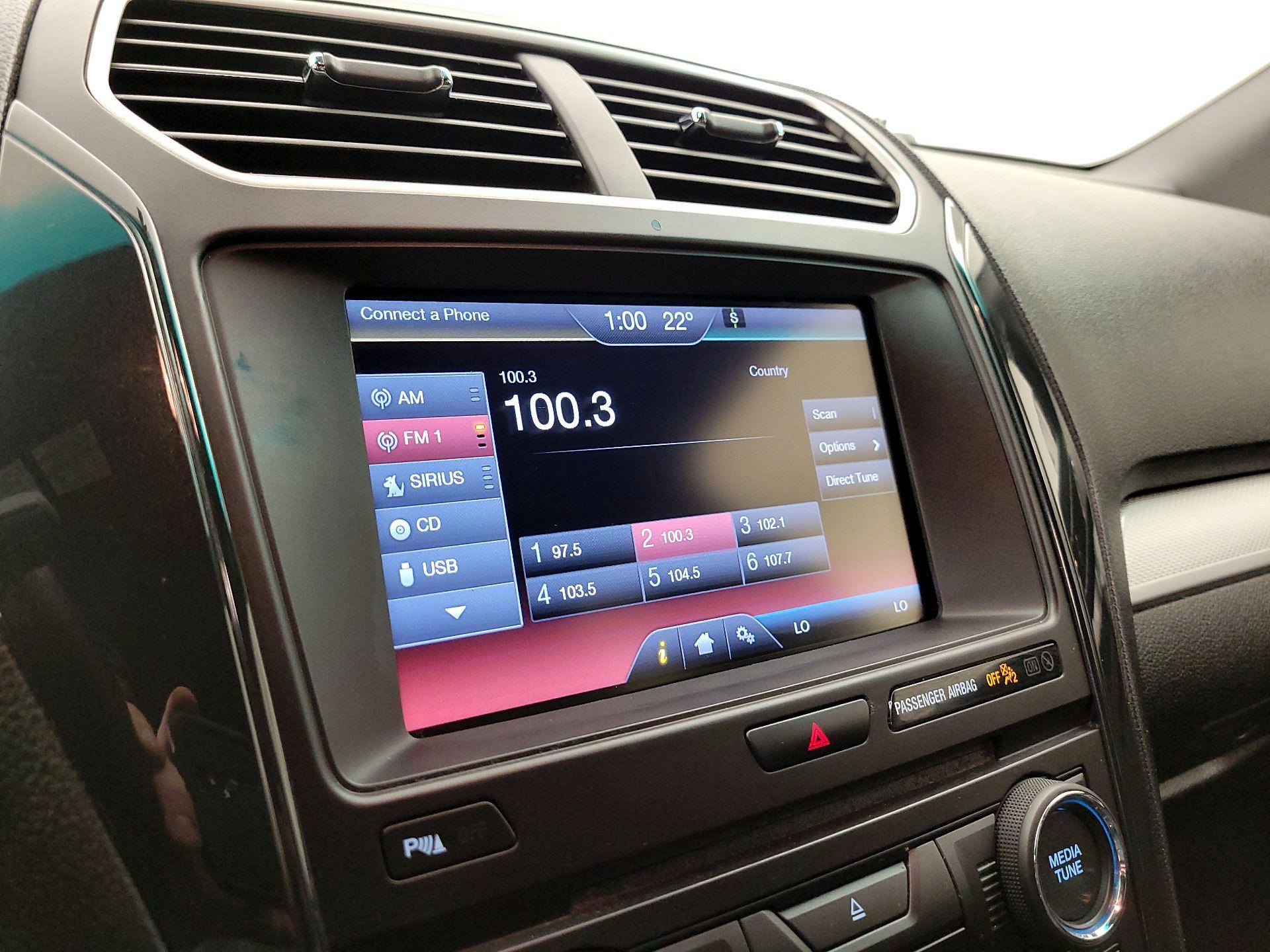 Thumbnail: 2016 Ford Explorer - 16