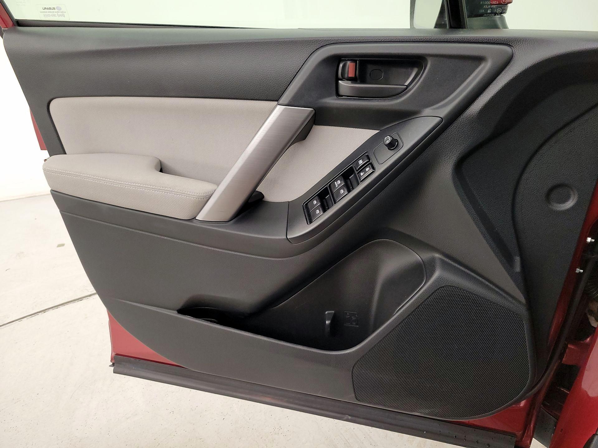 Thumbnail: 2015 Subaru Forester - 12