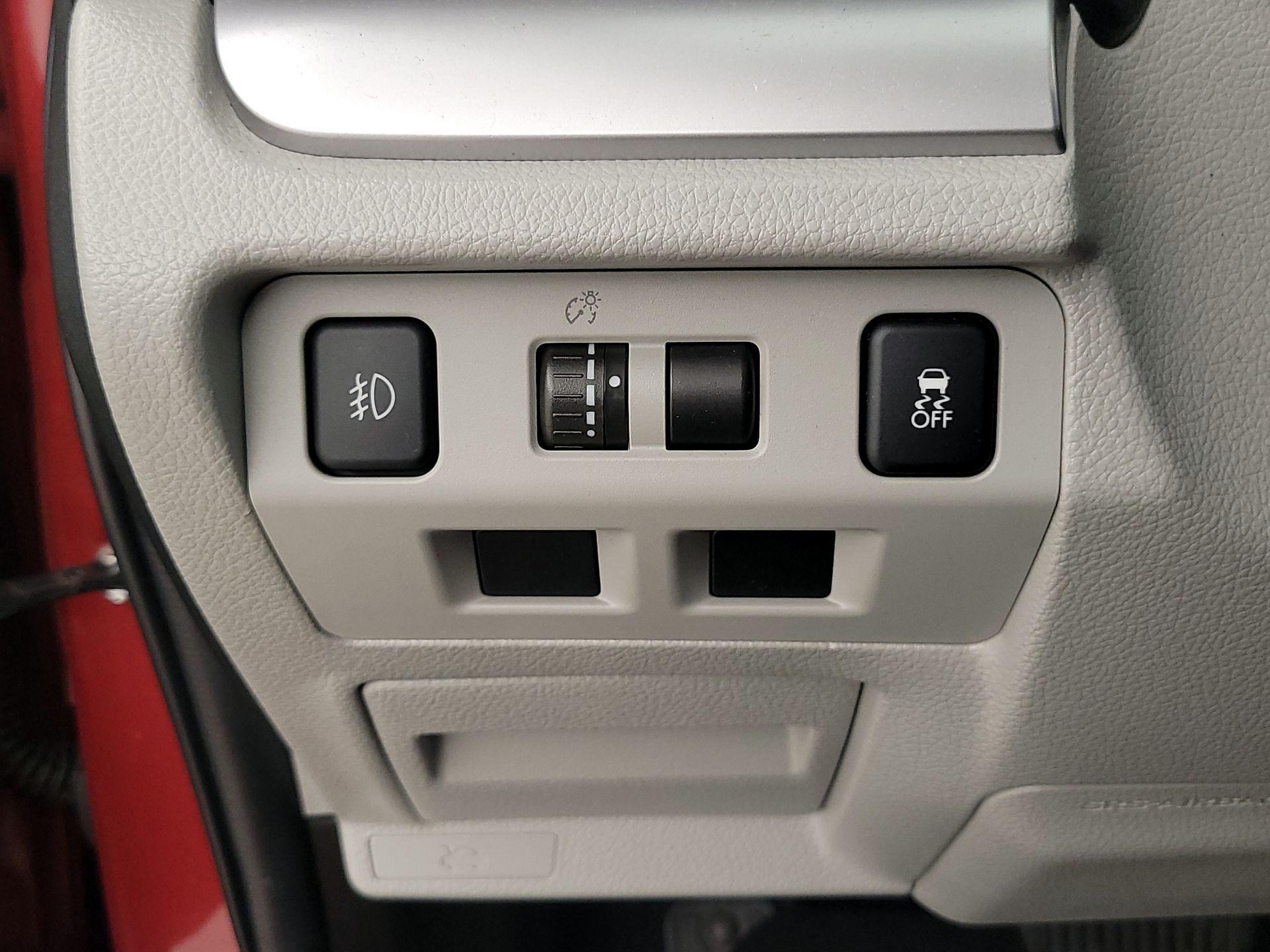 Thumbnail: 2015 Subaru Forester - 13