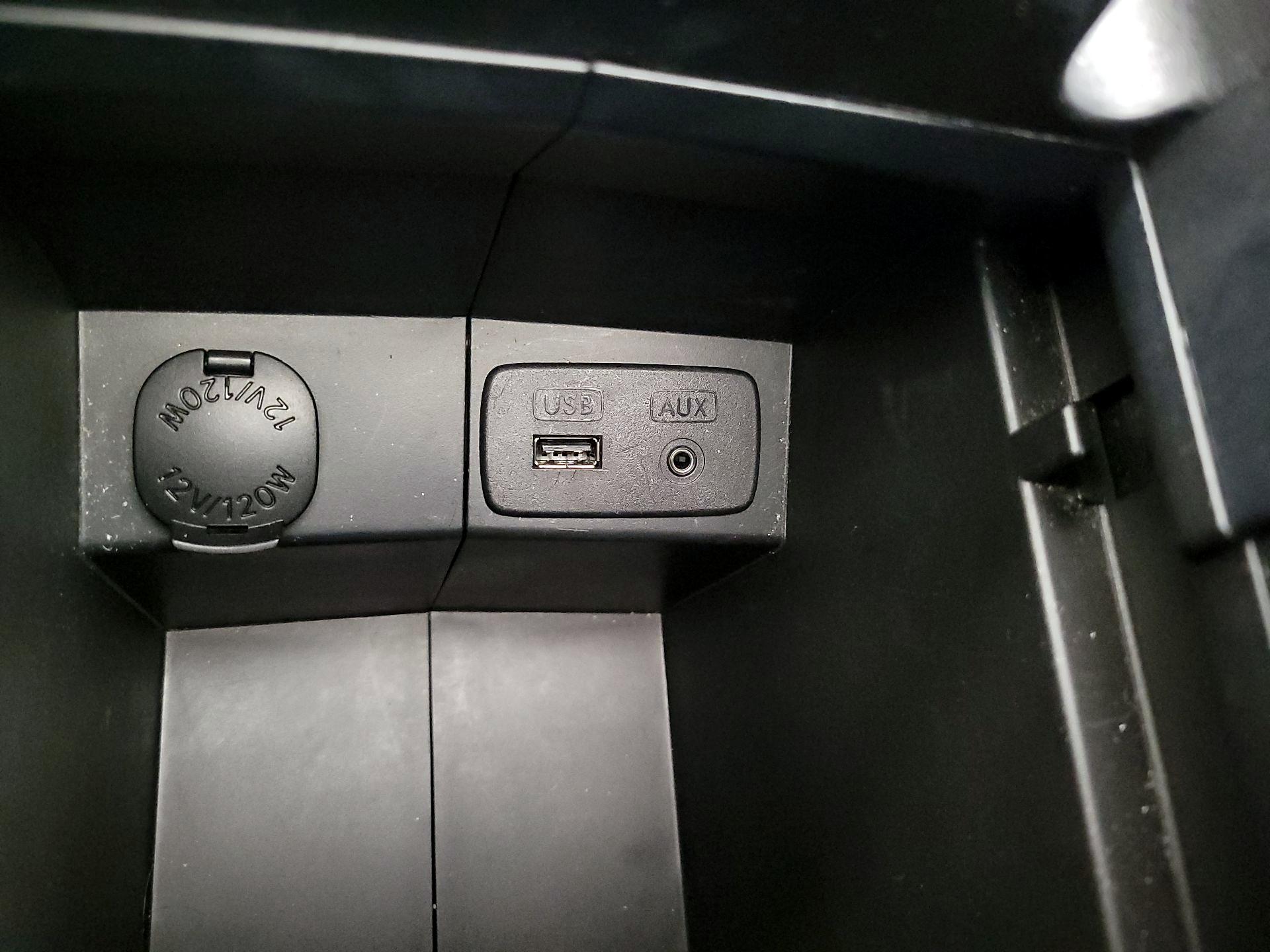 Thumbnail: 2015 Subaru Forester - 18