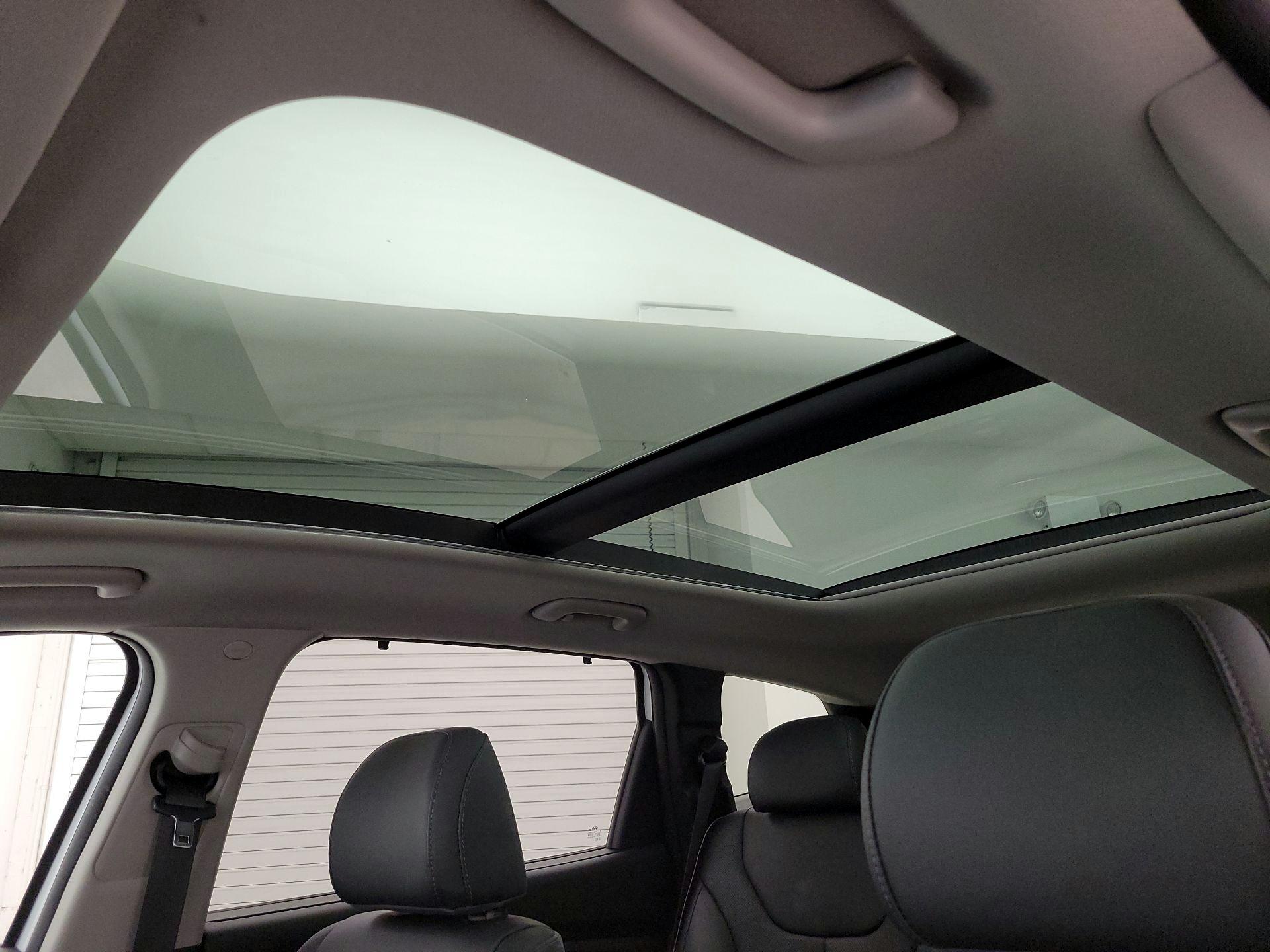 Thumbnail: 2022 Hyundai Santa Fe - 20