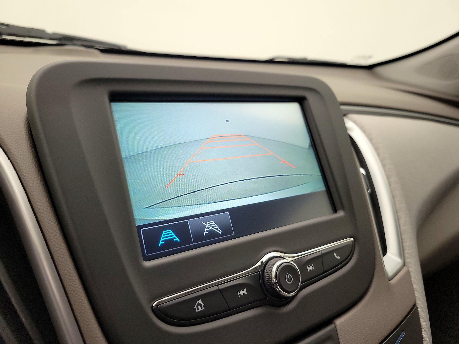 Thumbnail: 2017 Chevrolet Malibu - 14