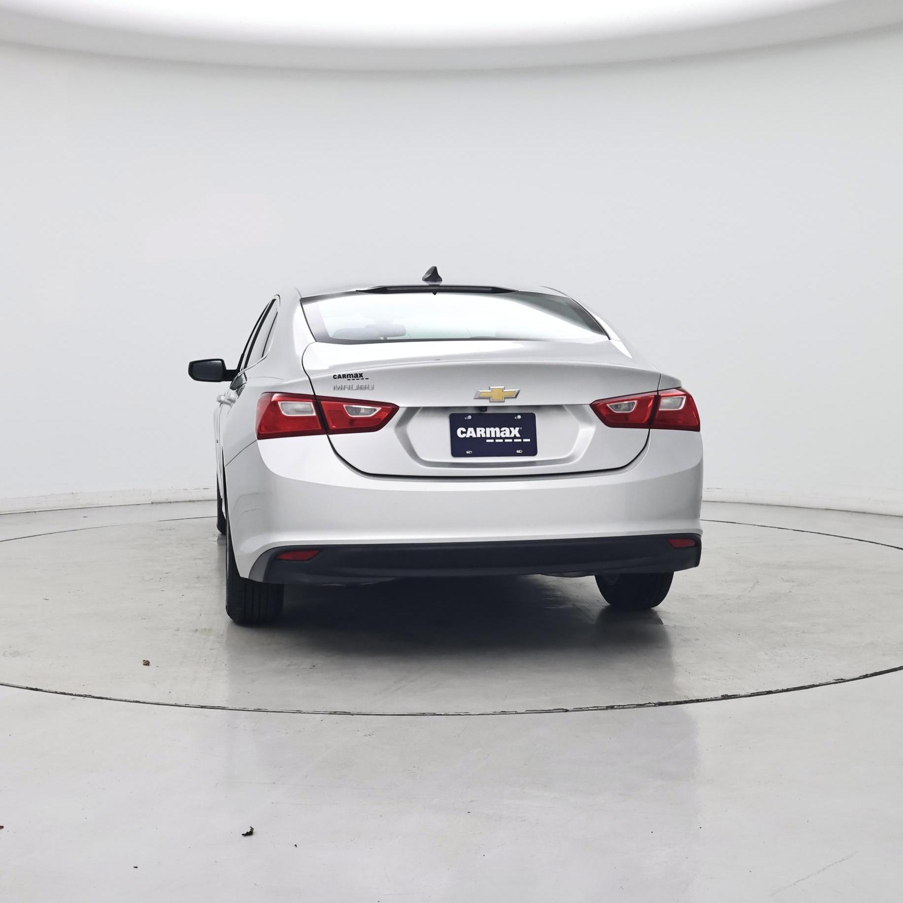 Thumbnail: 2017 Chevrolet Malibu - 6