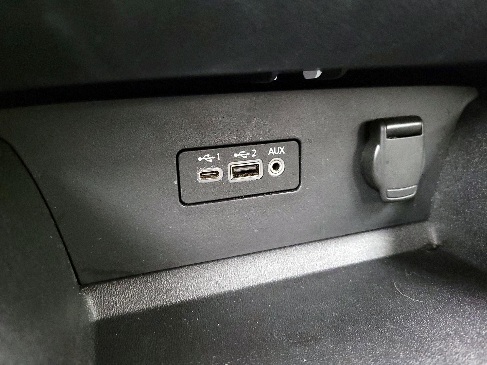 Thumbnail: 2020 Nissan Altima - 18