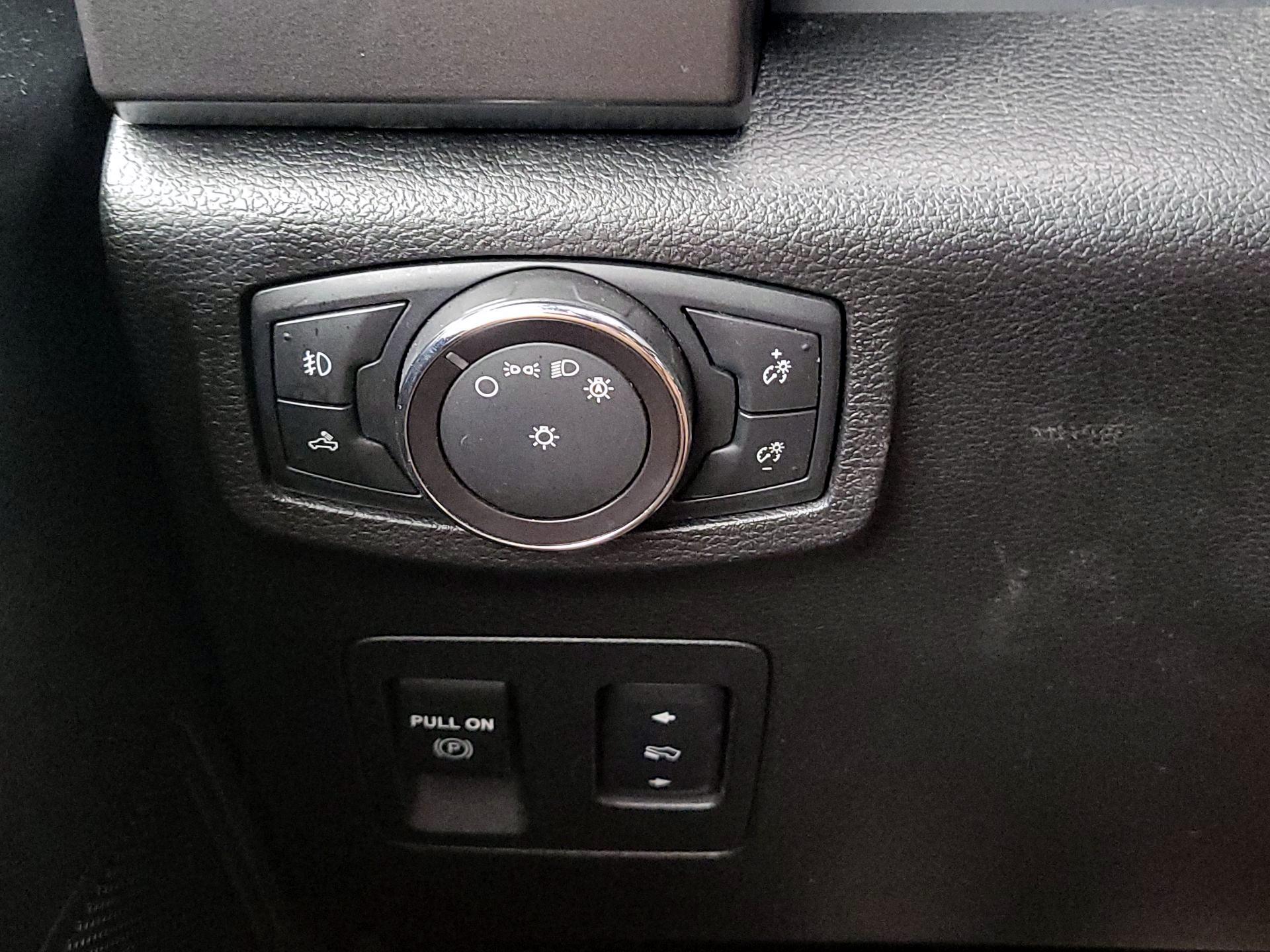 Thumbnail: 2018 Ford F-150 - 13