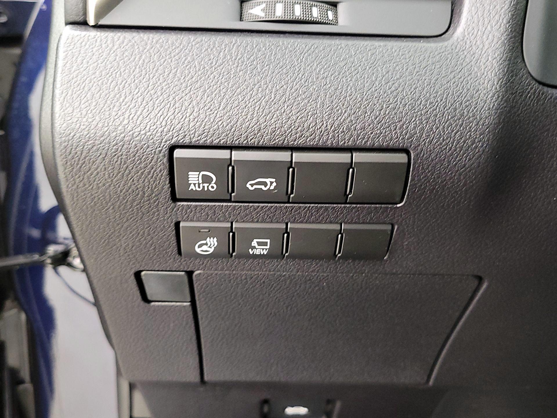 Thumbnail: 2022 Lexus RX - 13