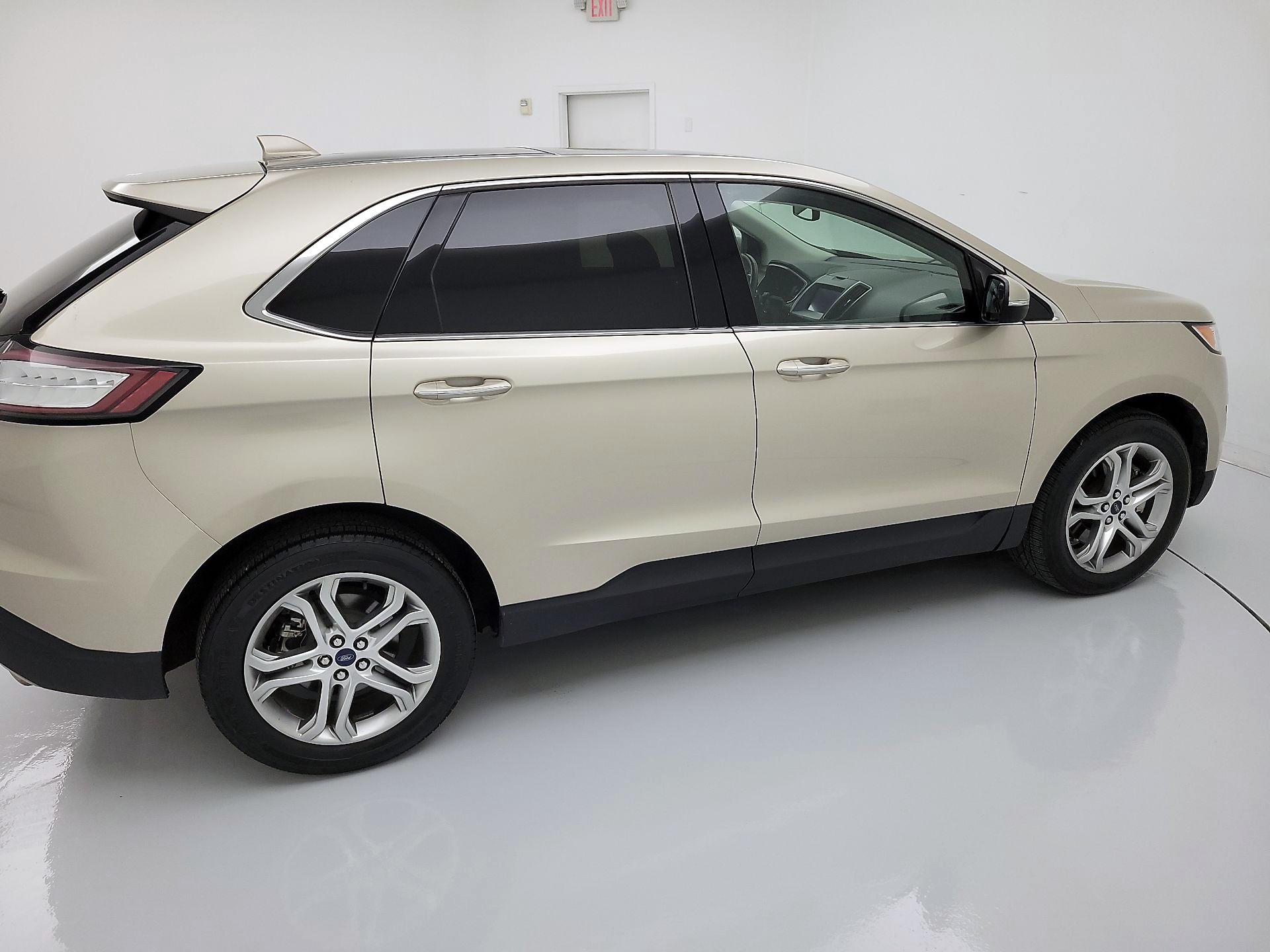 Thumbnail: 2017 Ford Edge - 4