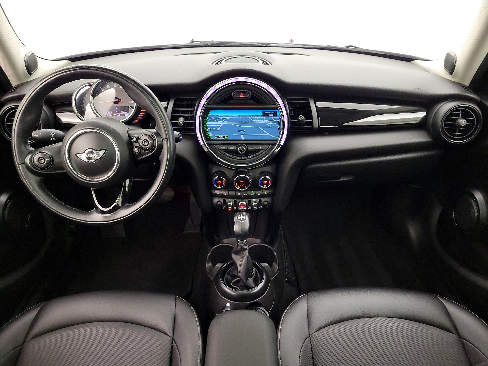 Thumbnail: 2017 MINI Cooper Hardtop - 9