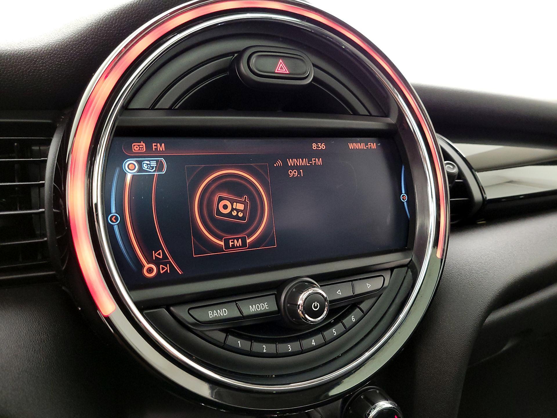 Thumbnail: 2017 MINI Cooper Hardtop - 16