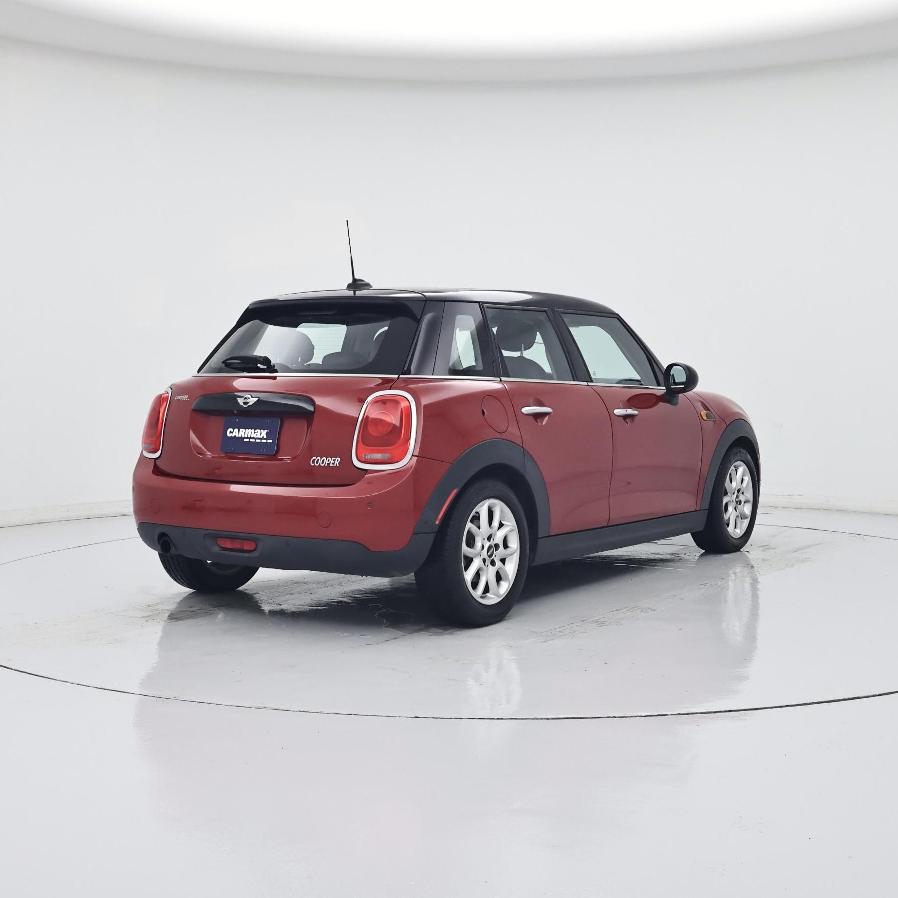 Thumbnail: 2017 MINI Cooper Hardtop - 8