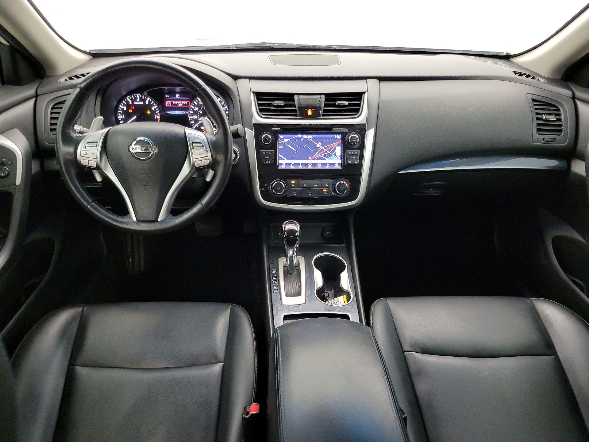 Thumbnail: 2018 Nissan Altima - 9