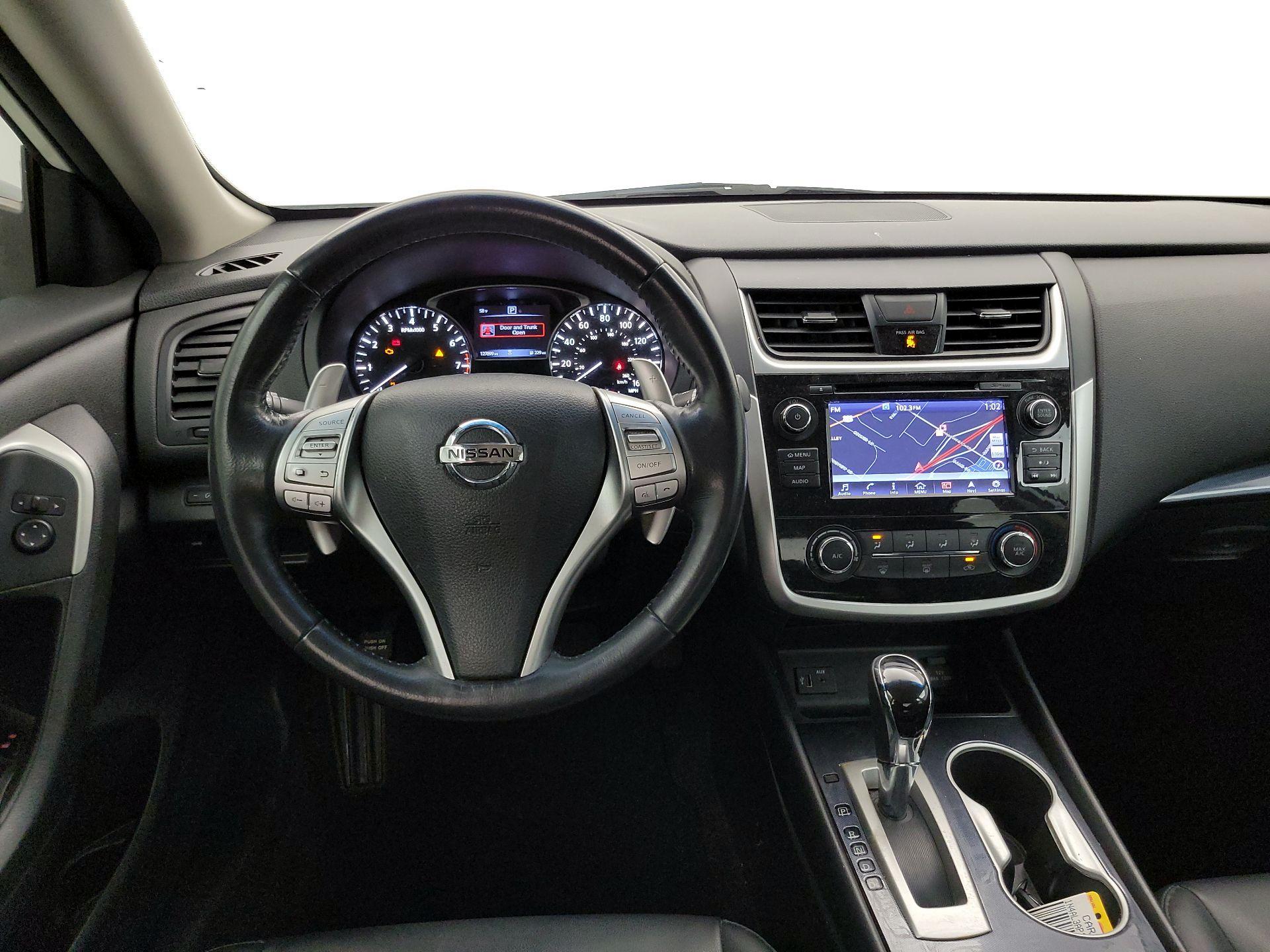 Thumbnail: 2018 Nissan Altima - 10