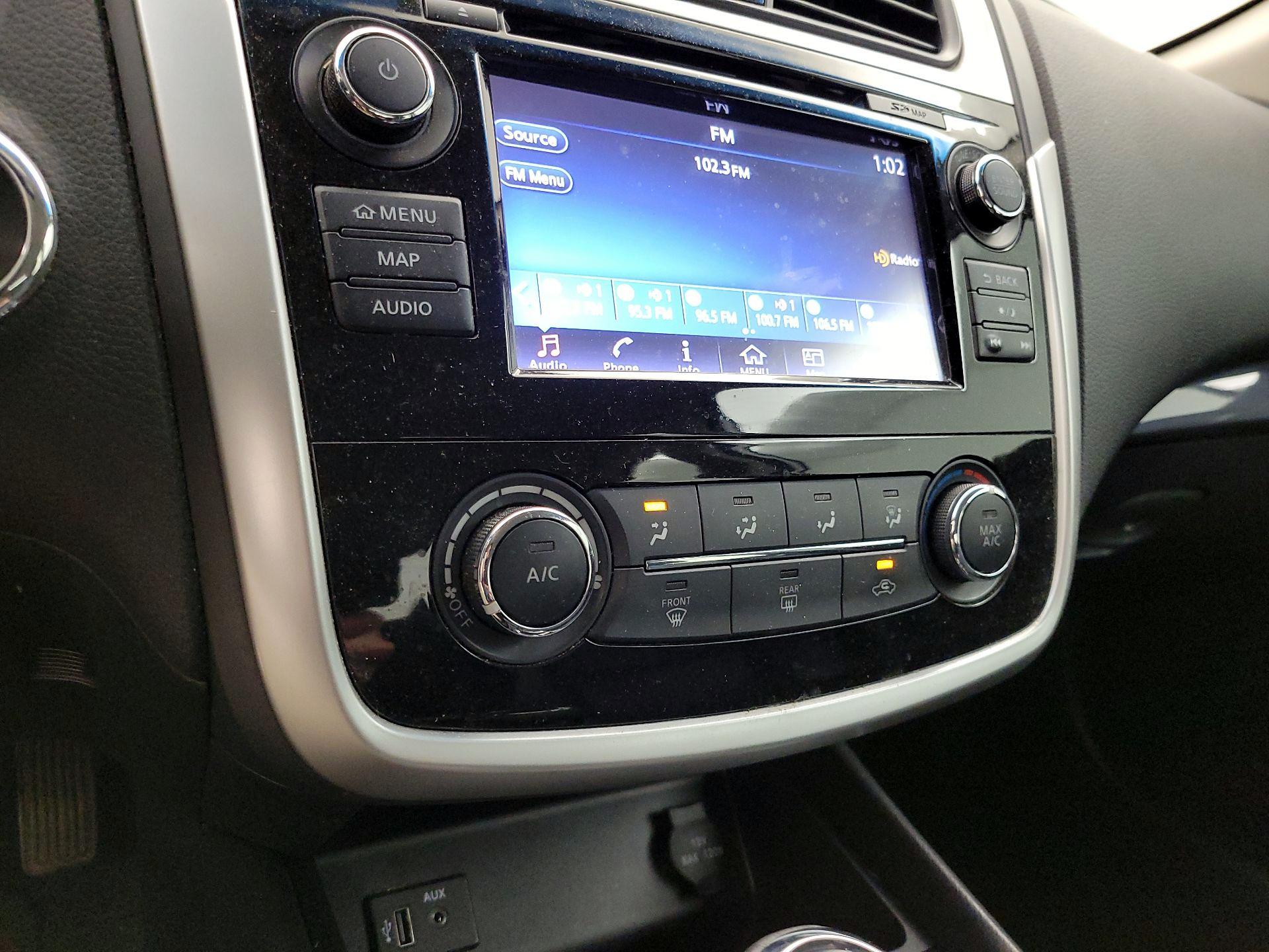 Thumbnail: 2018 Nissan Altima - 17