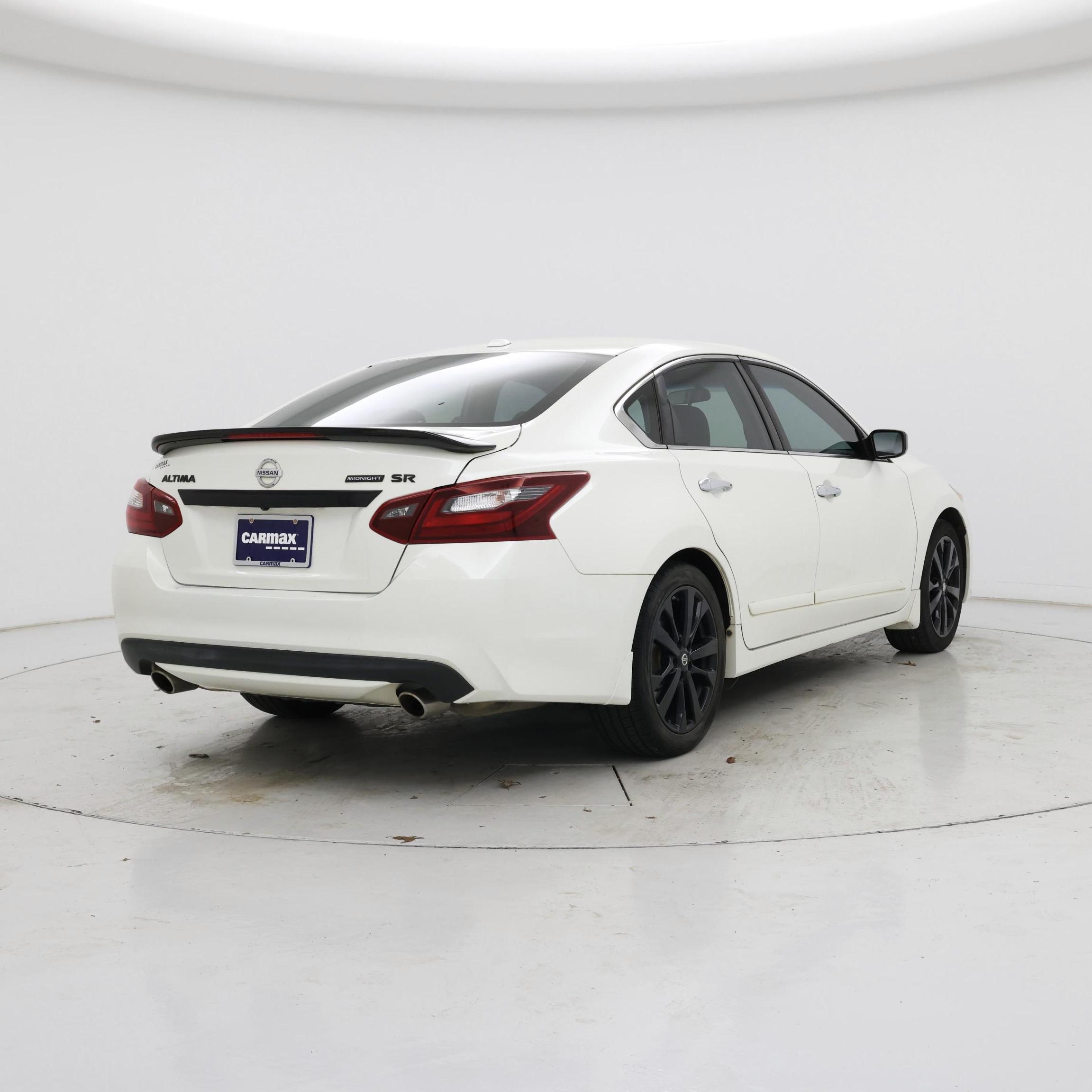 Thumbnail: 2018 Nissan Altima - 8