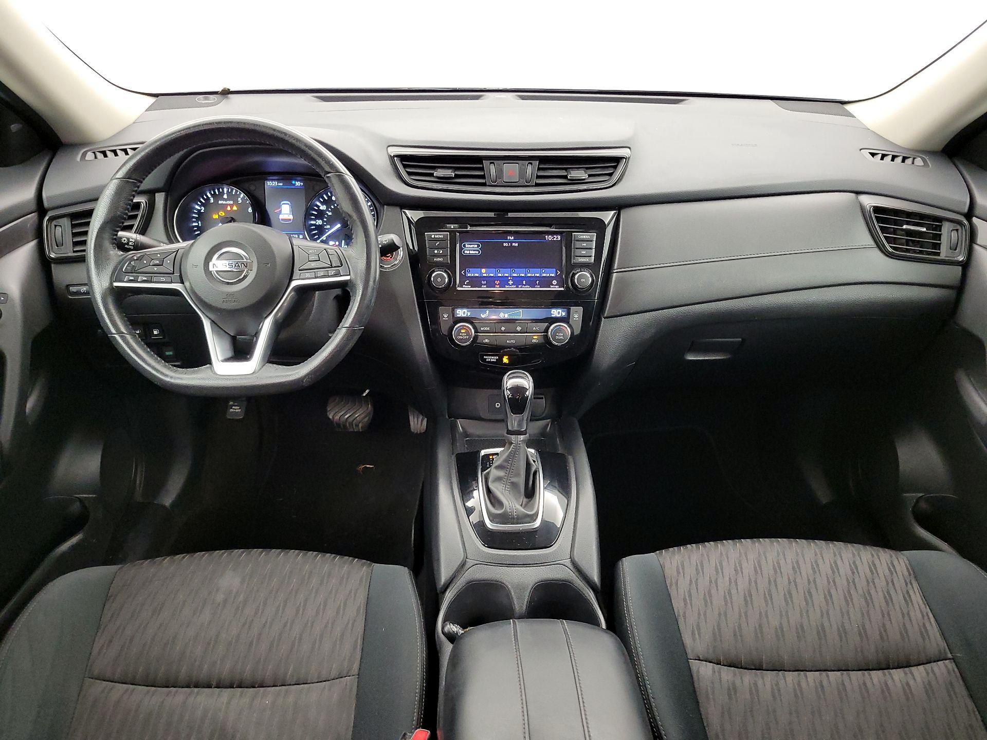 Thumbnail: 2018 Nissan Rogue - 11