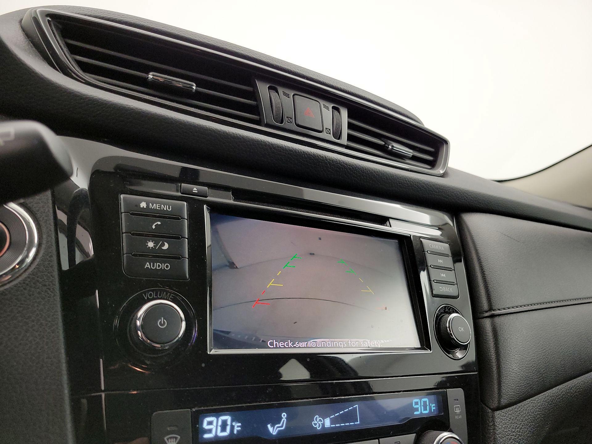 Thumbnail: 2018 Nissan Rogue - 14