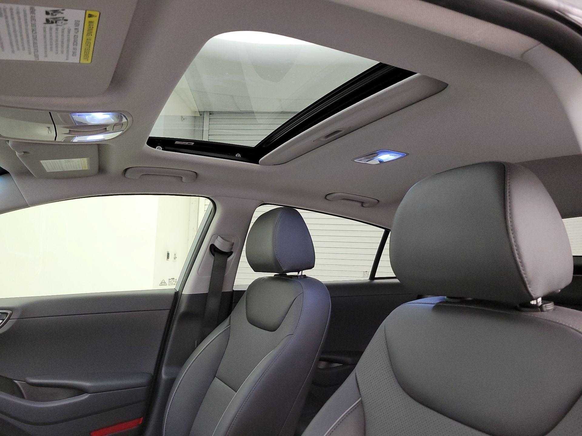 Thumbnail: 2020 Hyundai Ioniq - 20