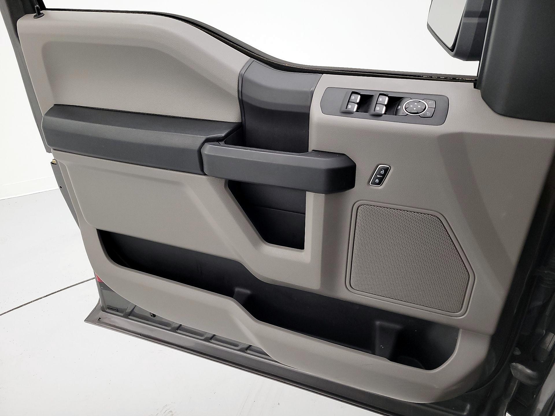 Thumbnail: 2015 Ford F-150 - 12