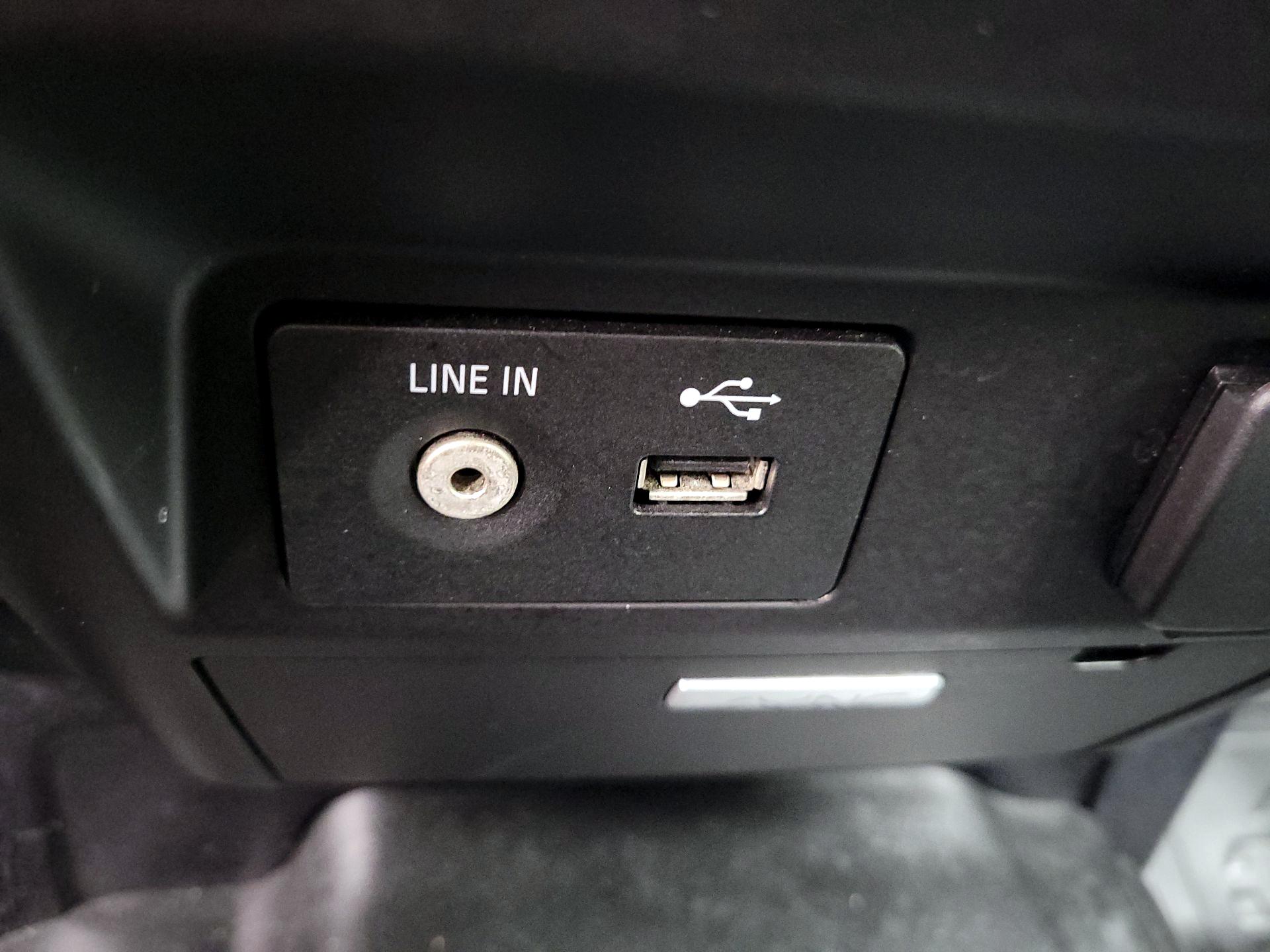 Thumbnail: 2015 Ford F-150 - 17