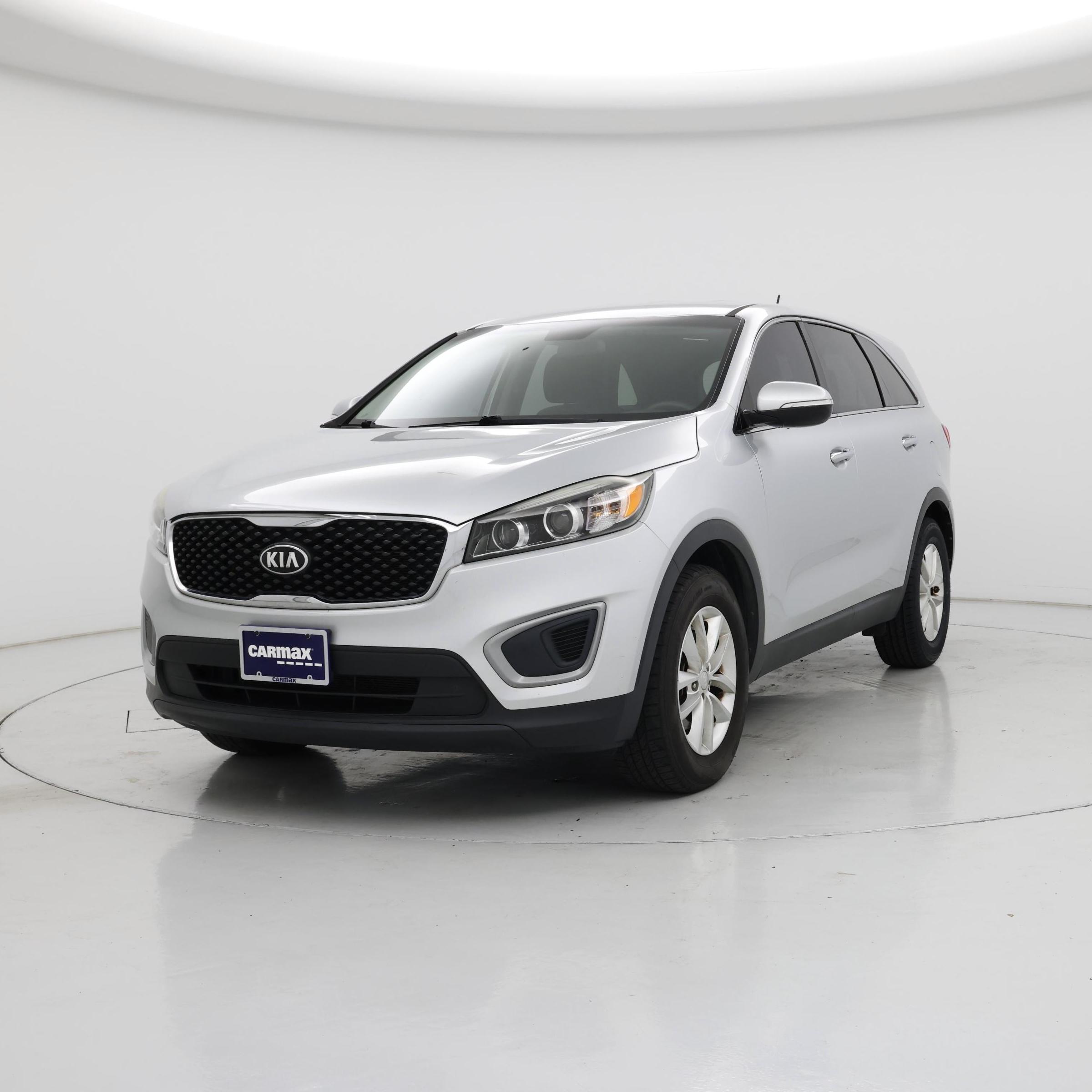 Thumbnail: 2017 Kia Sorento - 4