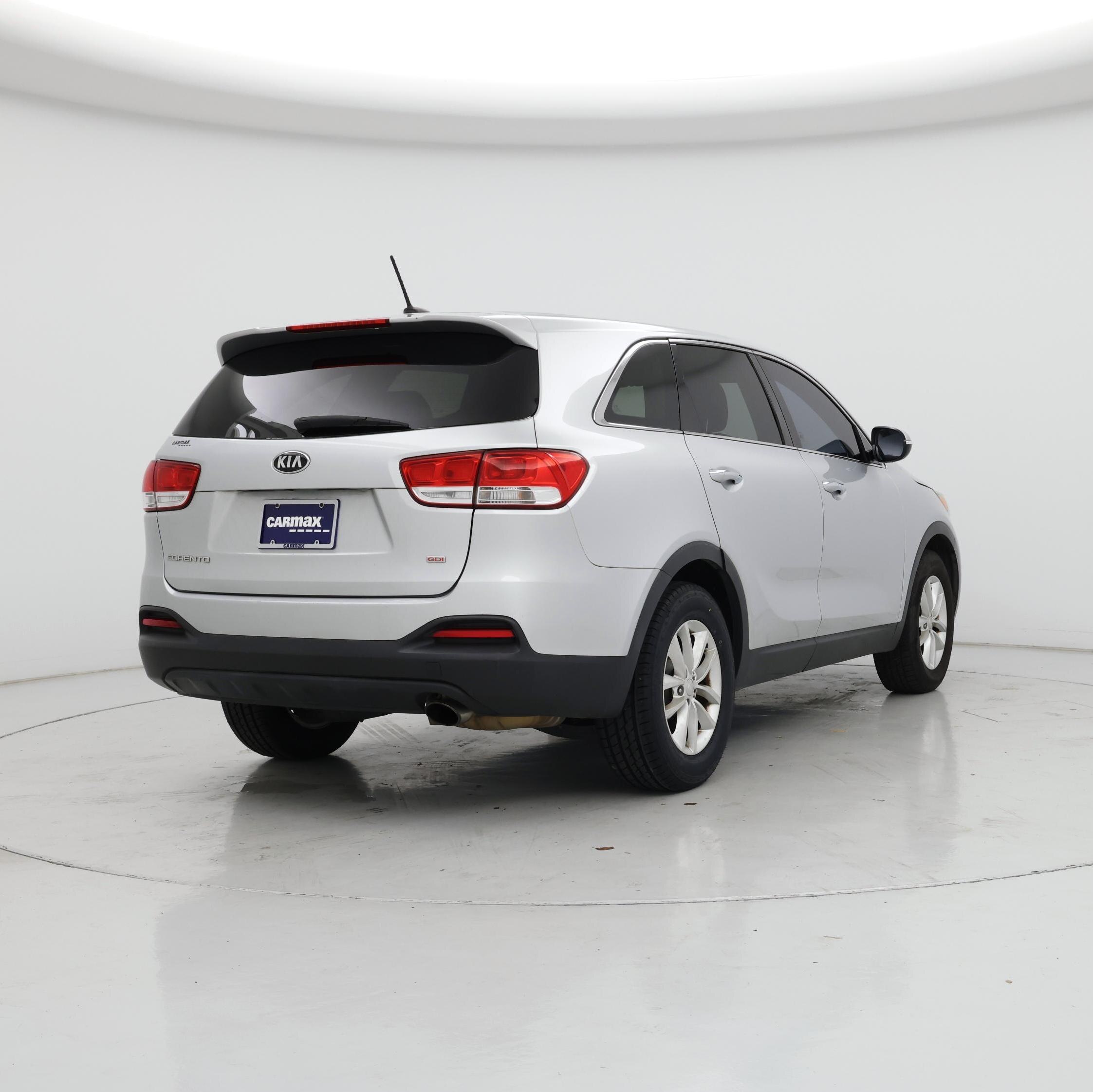 Thumbnail: 2017 Kia Sorento - 8