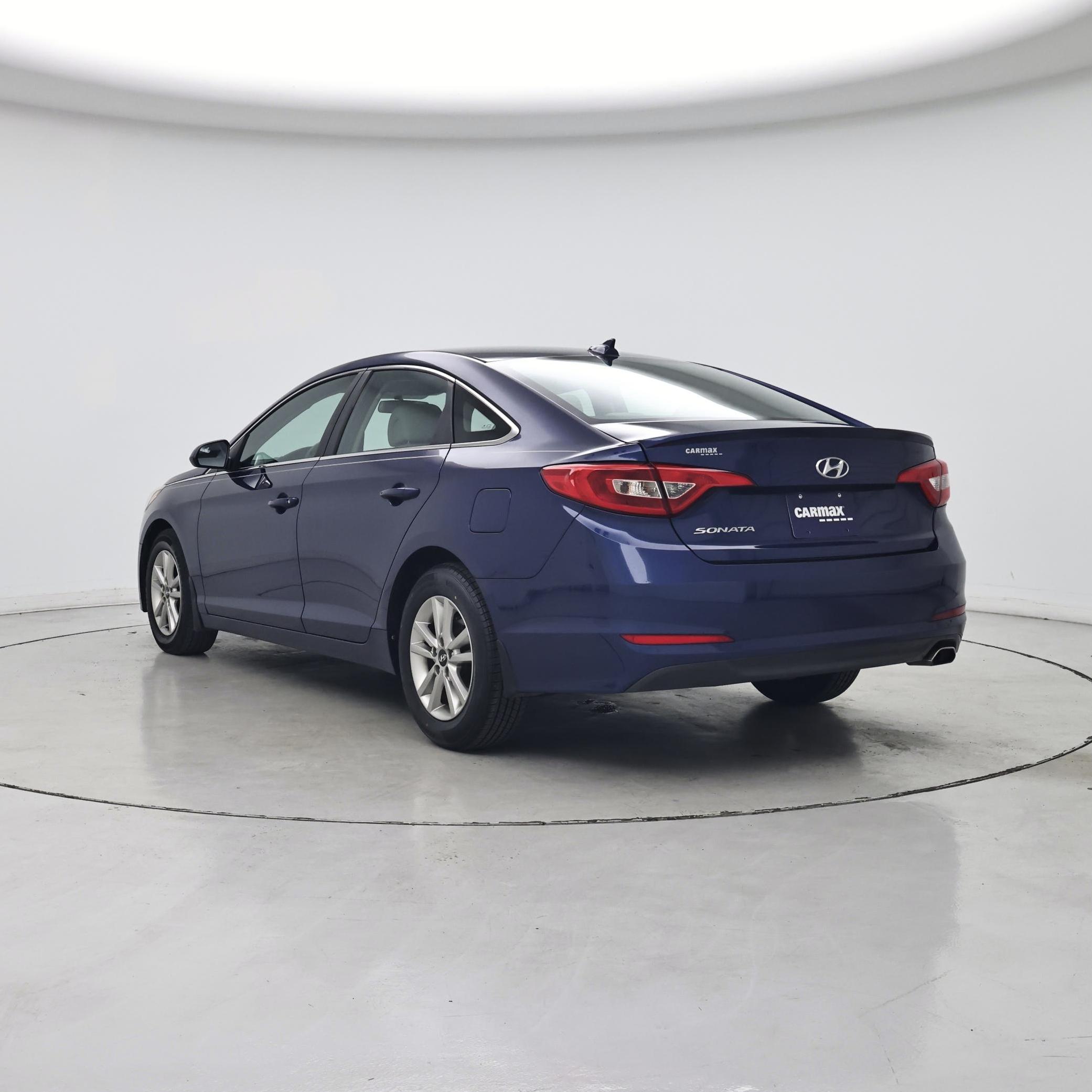 Thumbnail: 2015 Hyundai Sonata - 2