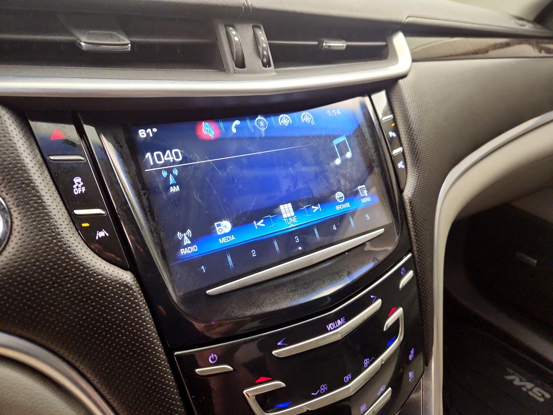 Thumbnail: 2016 Cadillac XTS - 16