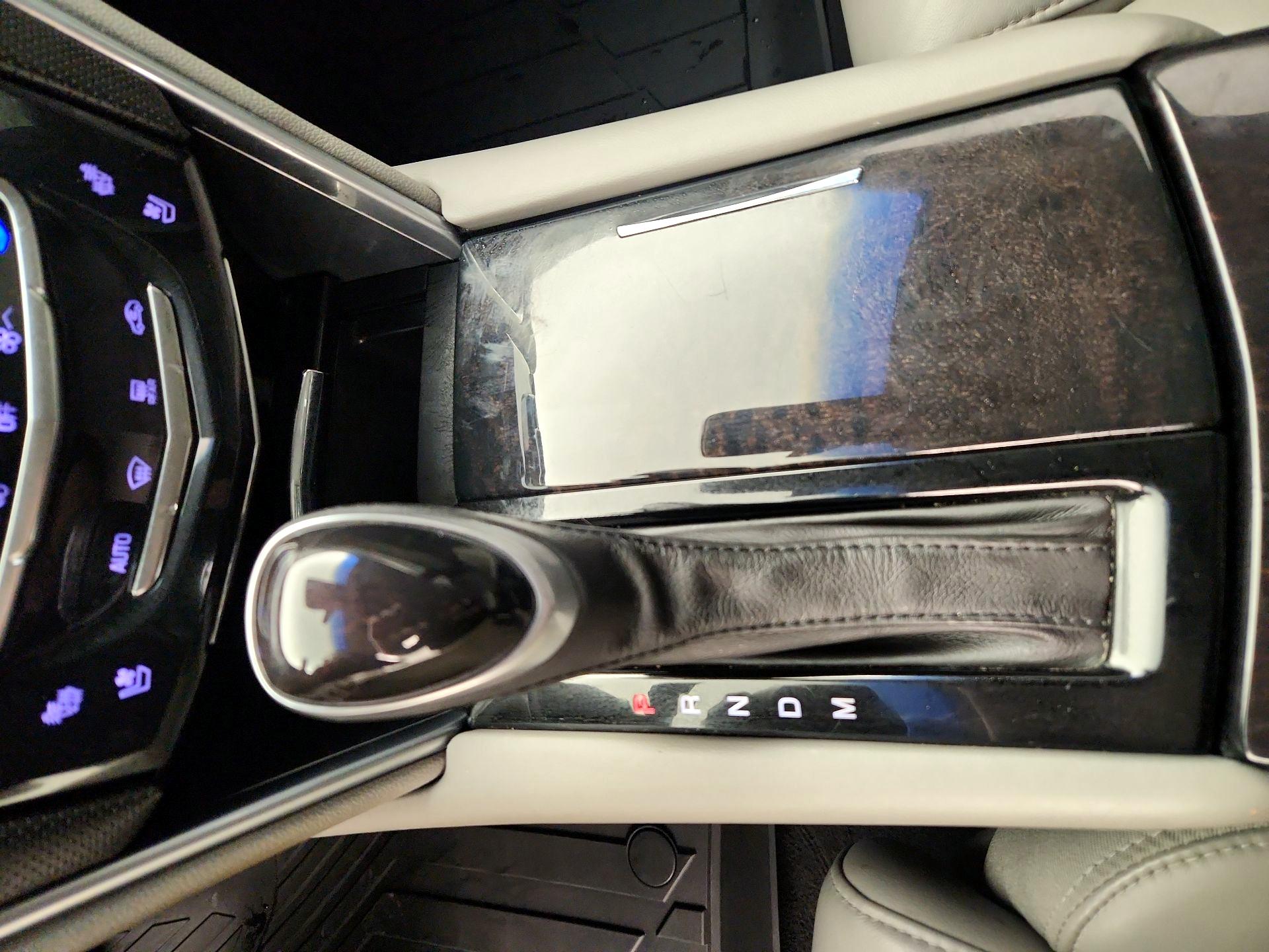 Thumbnail: 2016 Cadillac XTS - 18