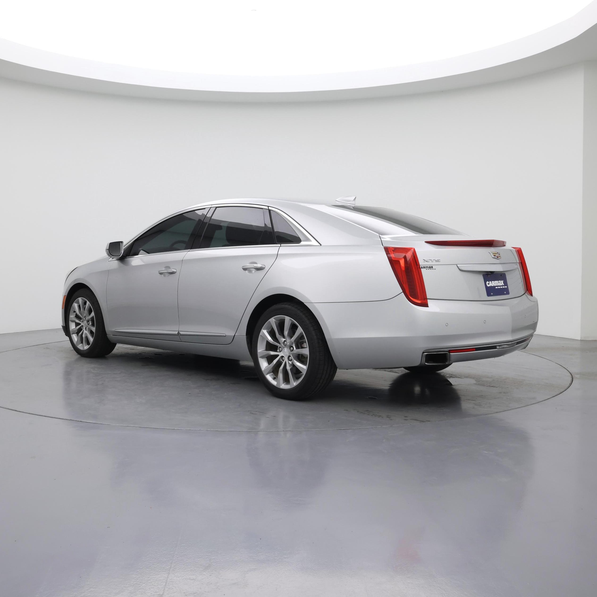 Thumbnail: 2016 Cadillac XTS - 2