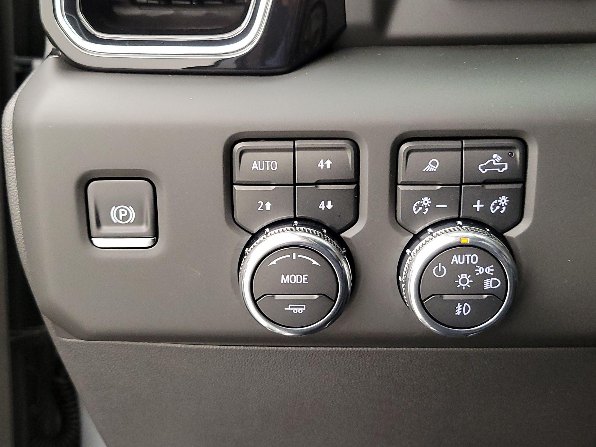 Thumbnail: 2025 GMC Sierra 1500 - 13