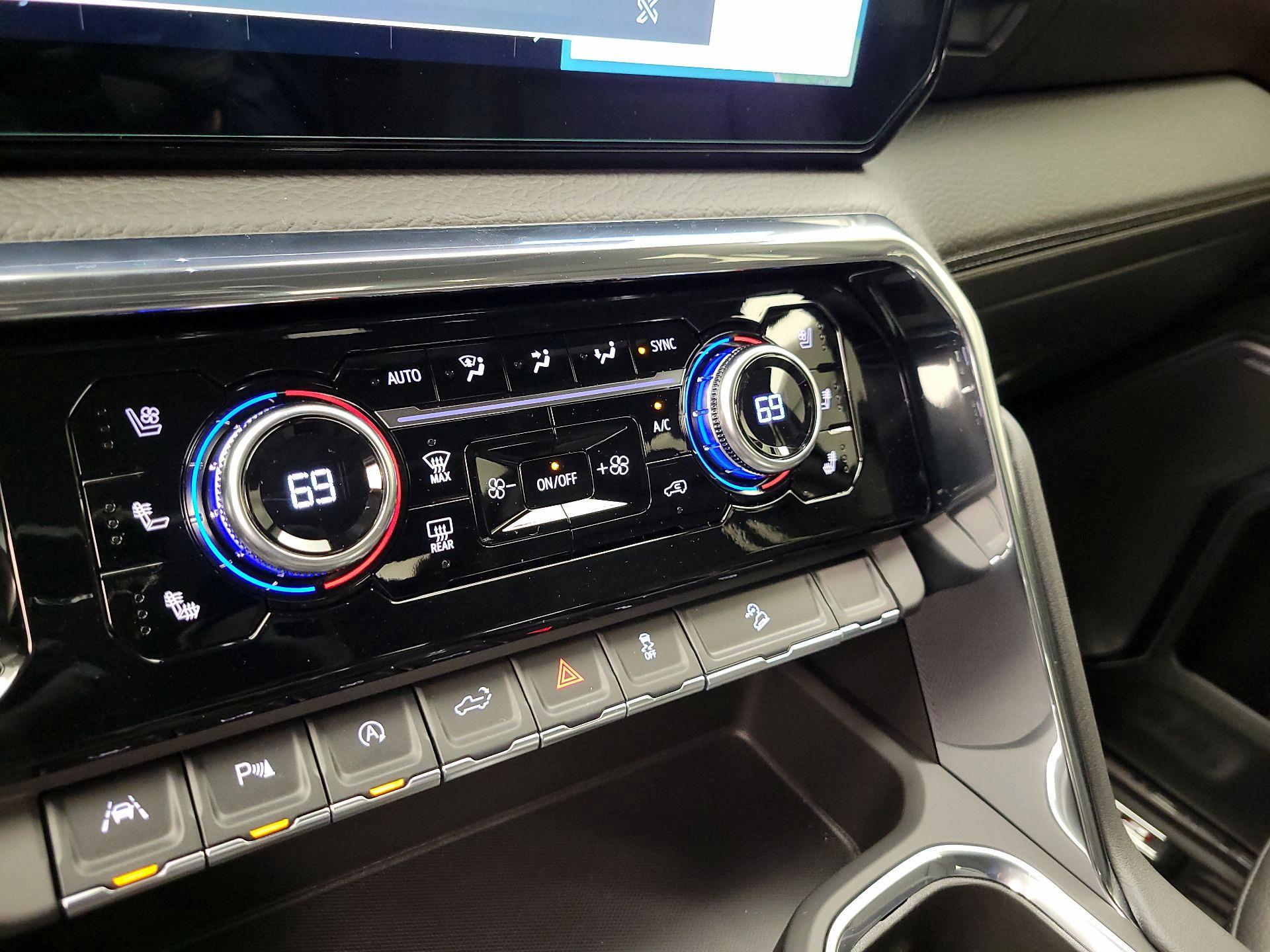 Thumbnail: 2025 GMC Sierra 1500 - 17