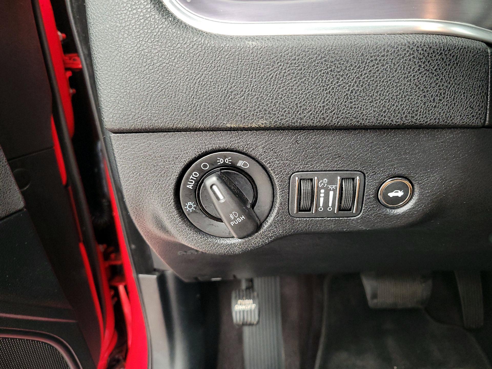 Thumbnail: 2017 Dodge Charger - 13