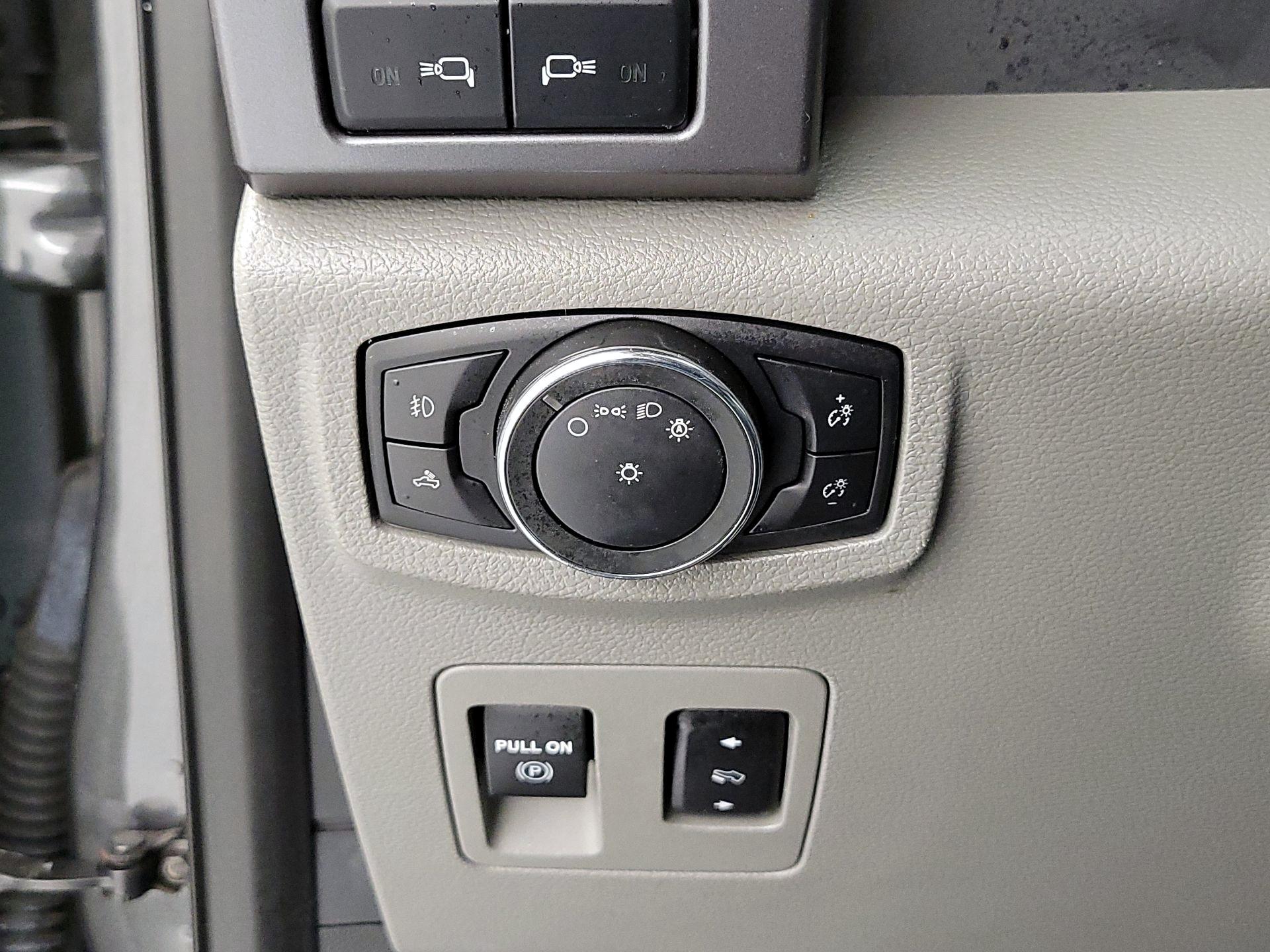 Thumbnail: 2019 Ford F-150 - 13