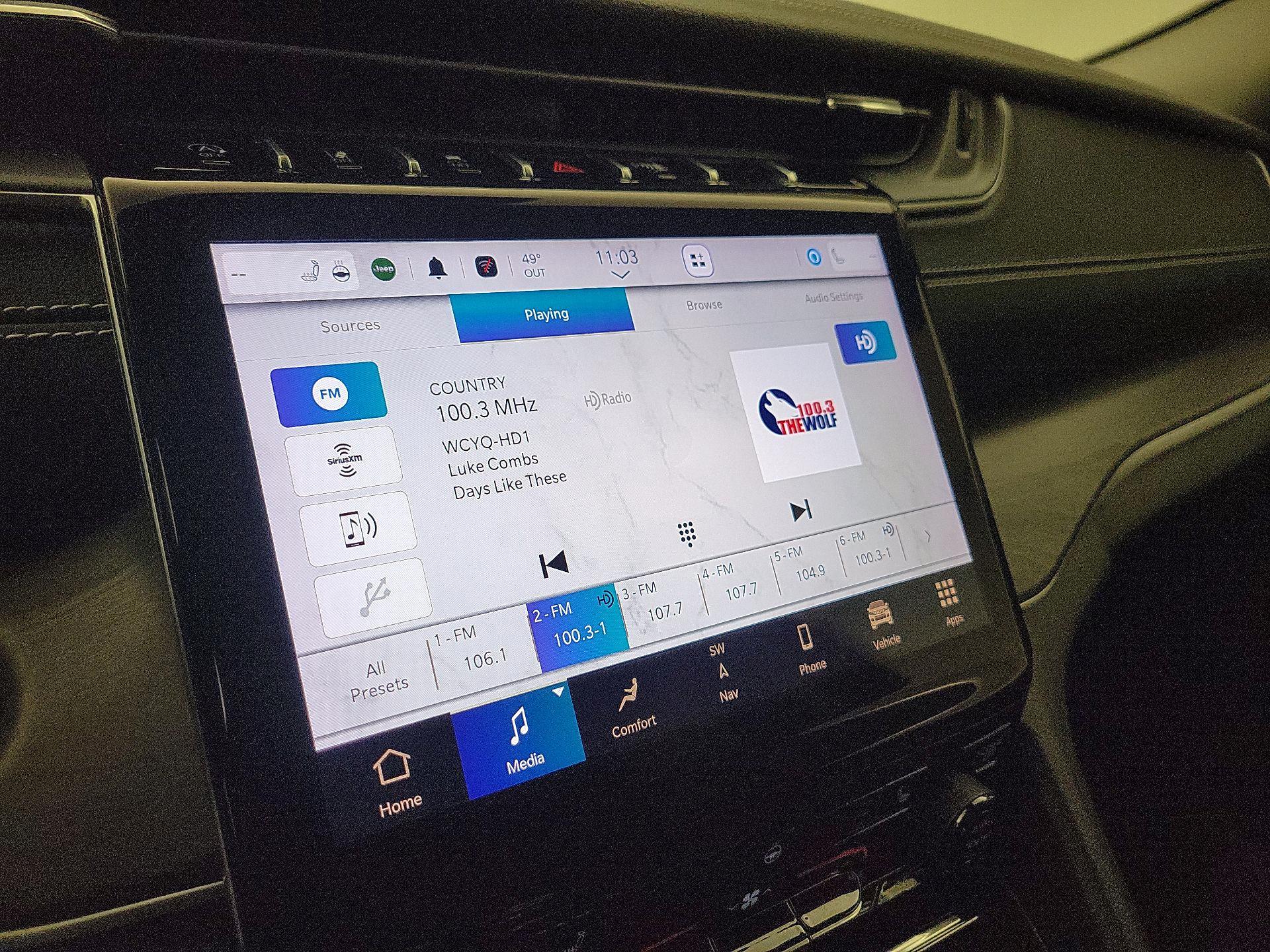 Thumbnail: 2023 Jeep Grand Cherokee - 16