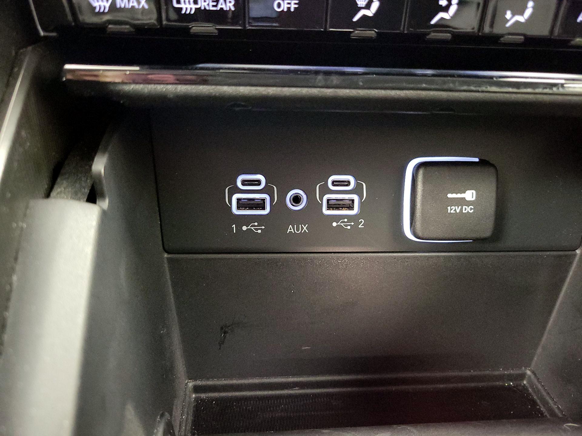 Thumbnail: 2023 Jeep Grand Cherokee - 19