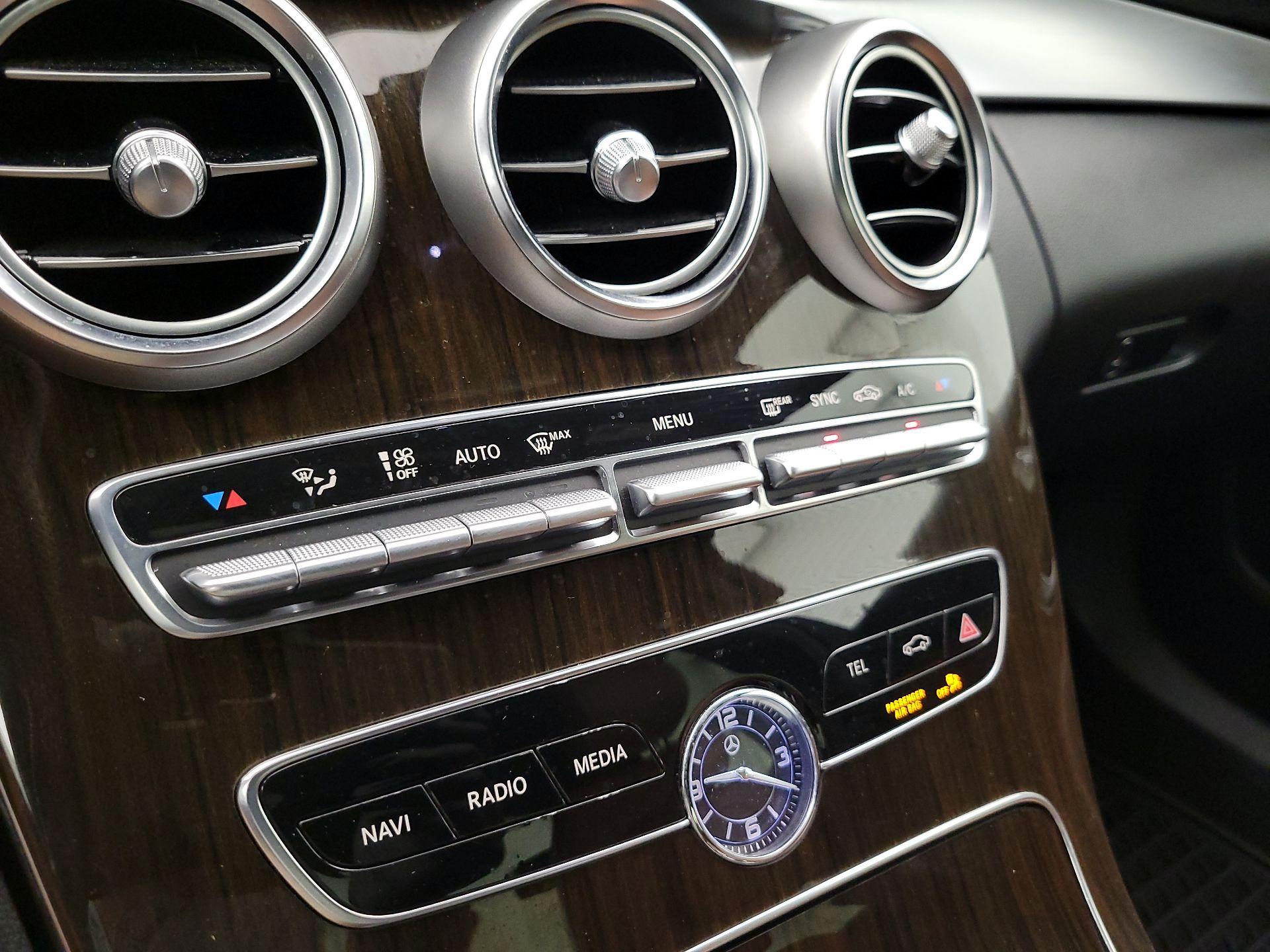 Thumbnail: 2019 Mercedes-Benz C-Class - 16