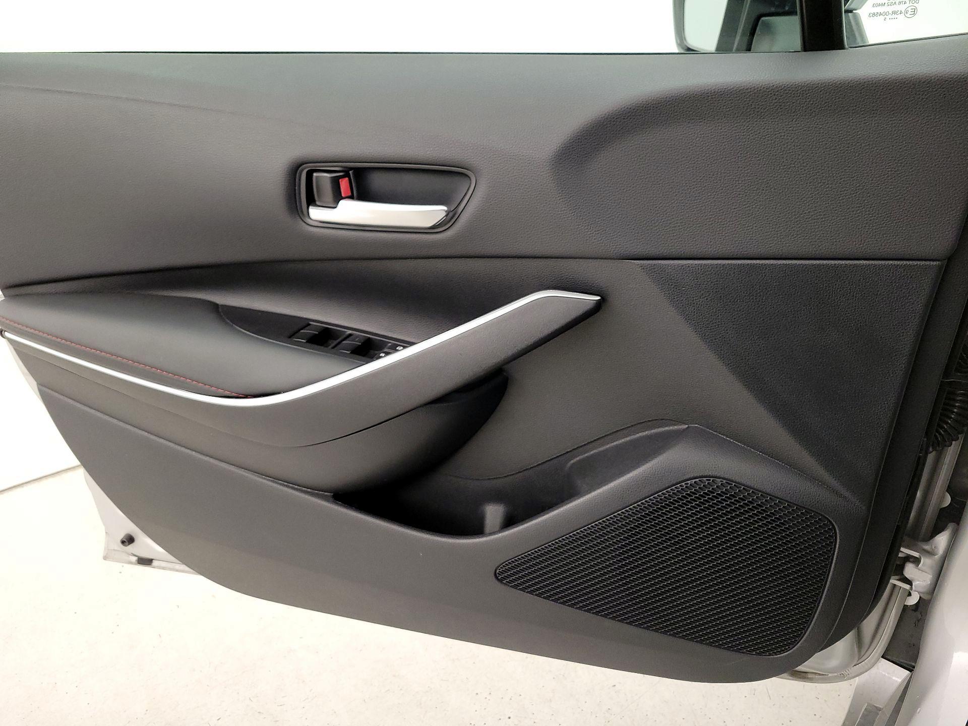 Thumbnail: 2025 Toyota Corolla - 12