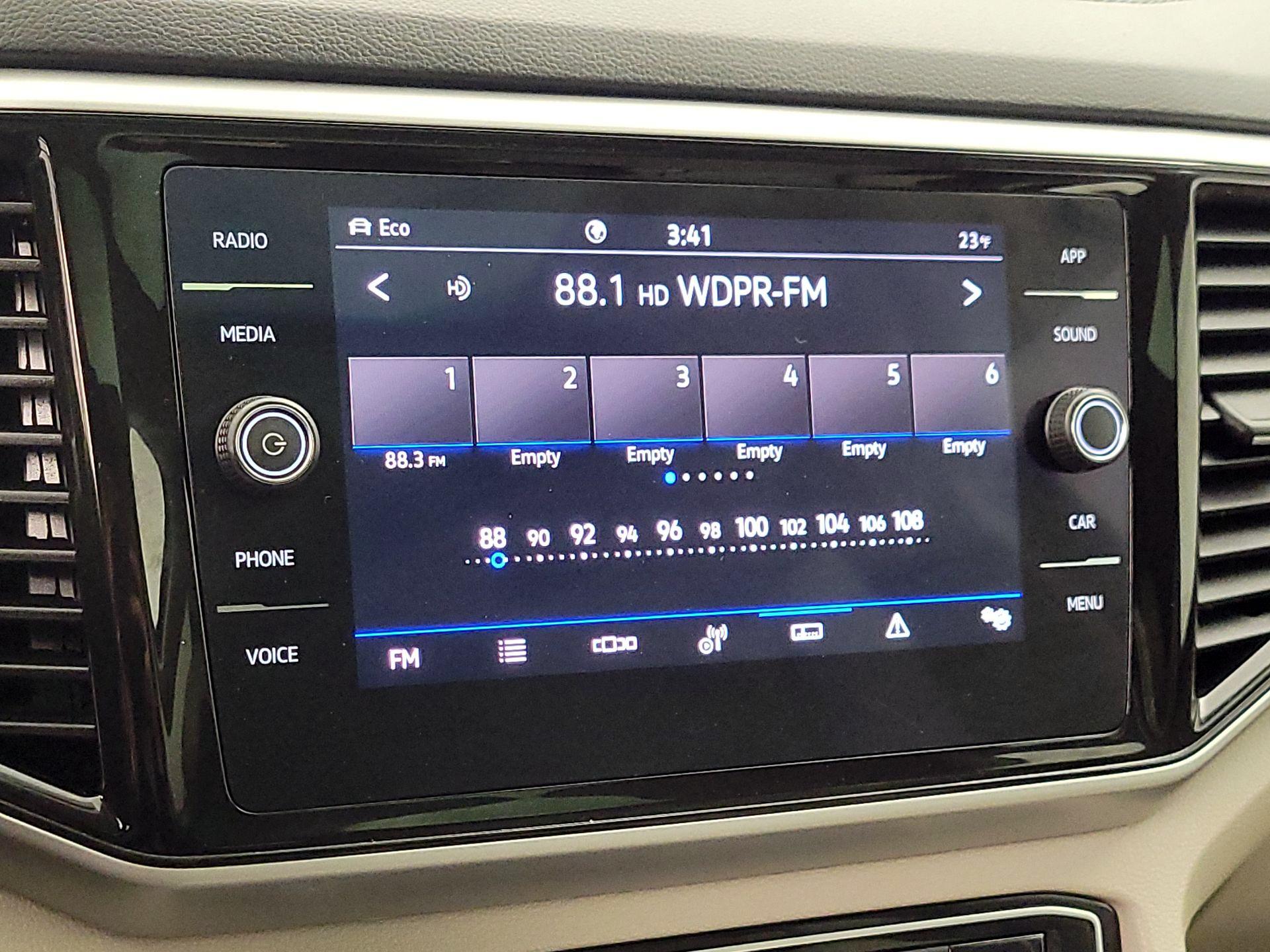 Thumbnail: 2022 Volkswagen Atlas - 15