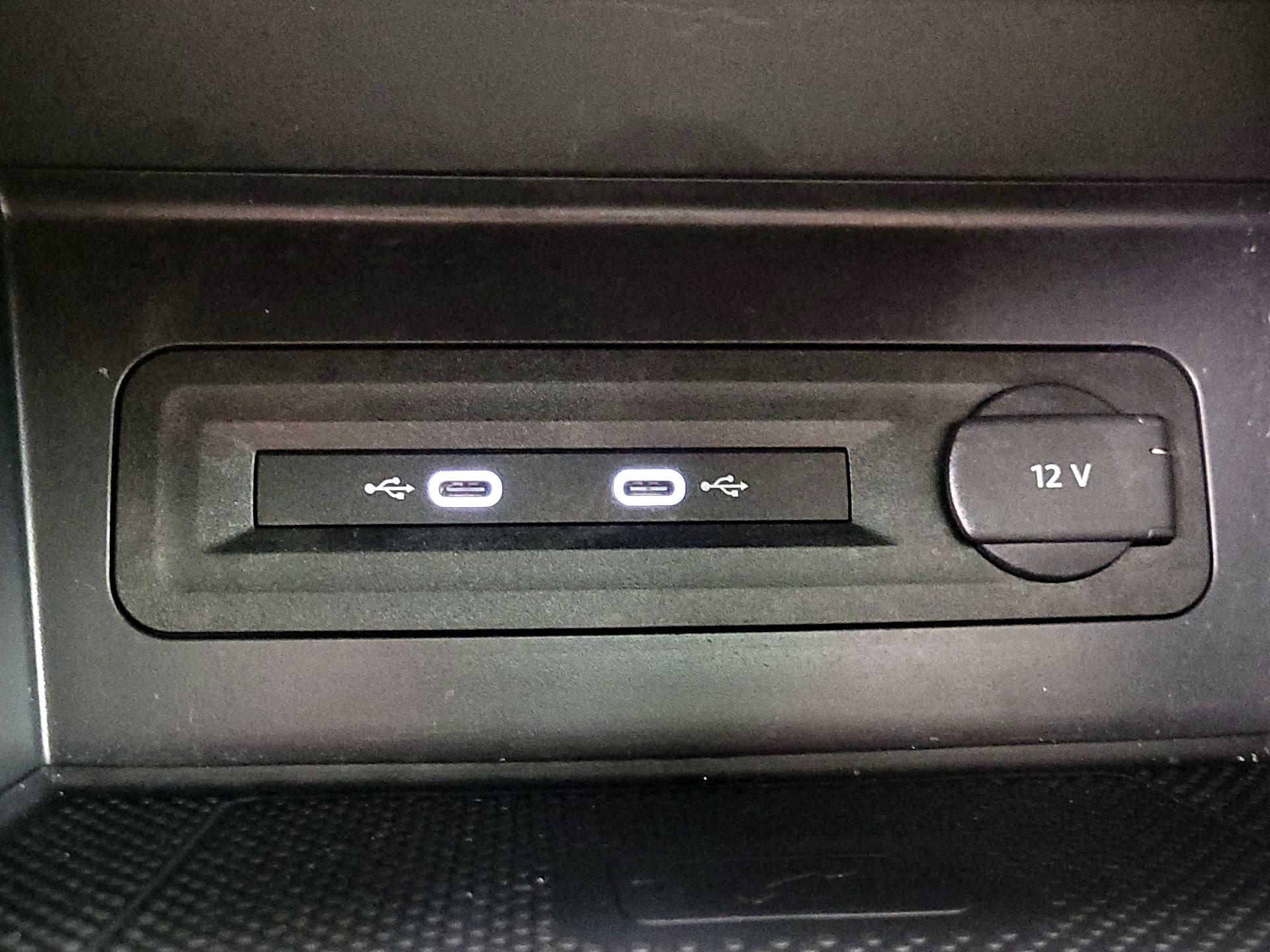 Thumbnail: 2022 Volkswagen Atlas - 18