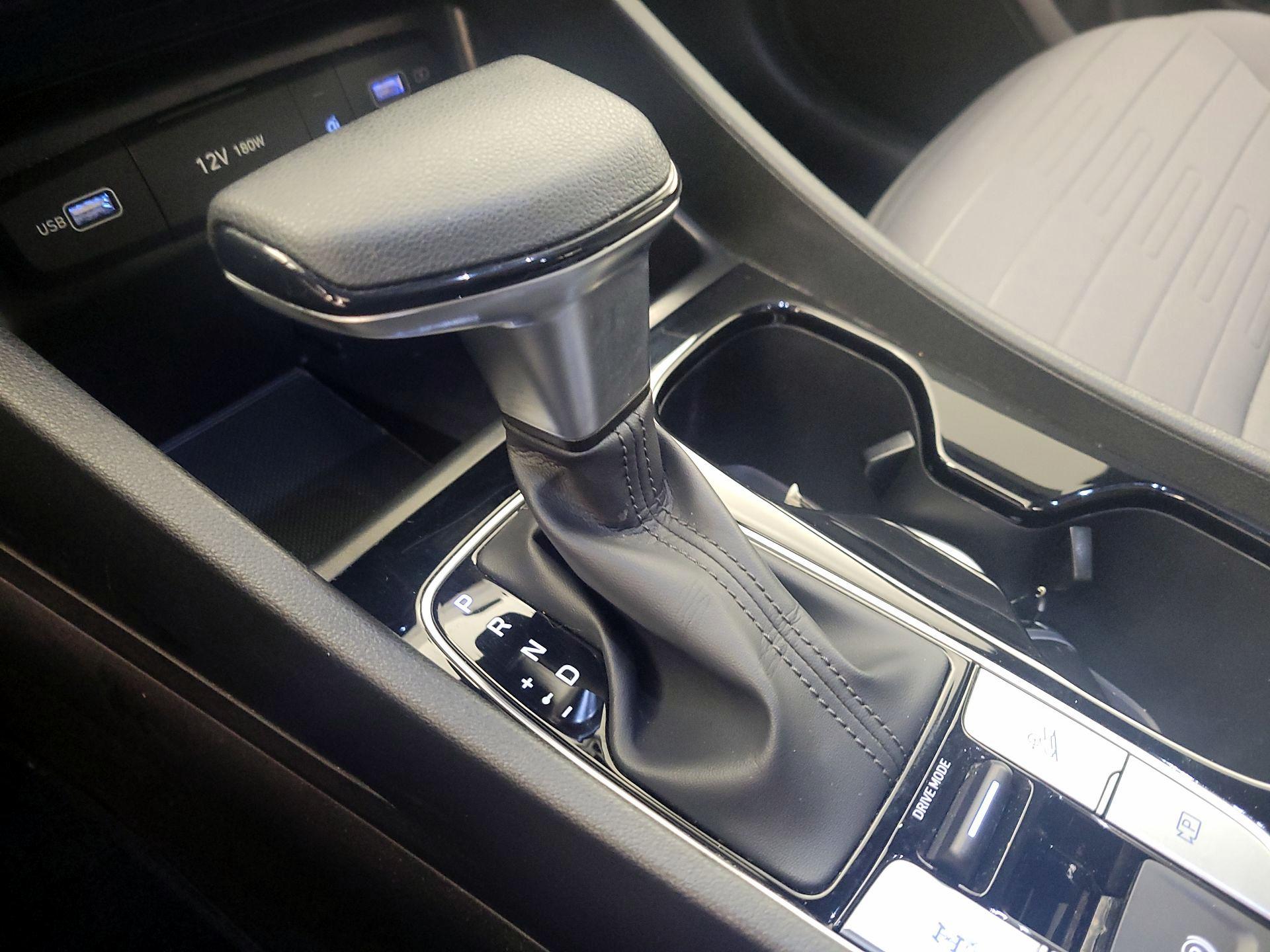 Thumbnail: 2023 Hyundai Santa Cruz - 17