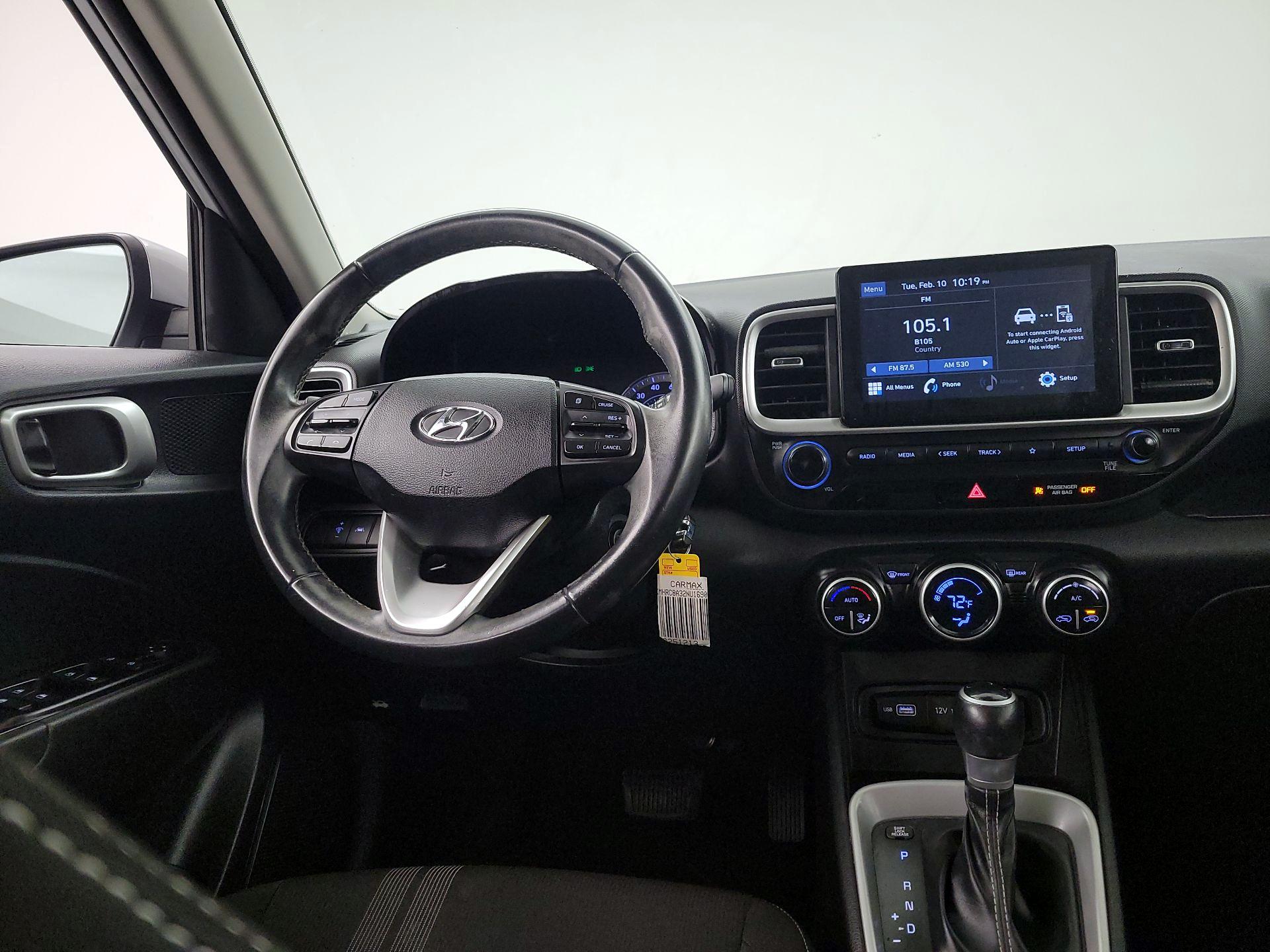 Thumbnail: 2022 Hyundai Venue - 10