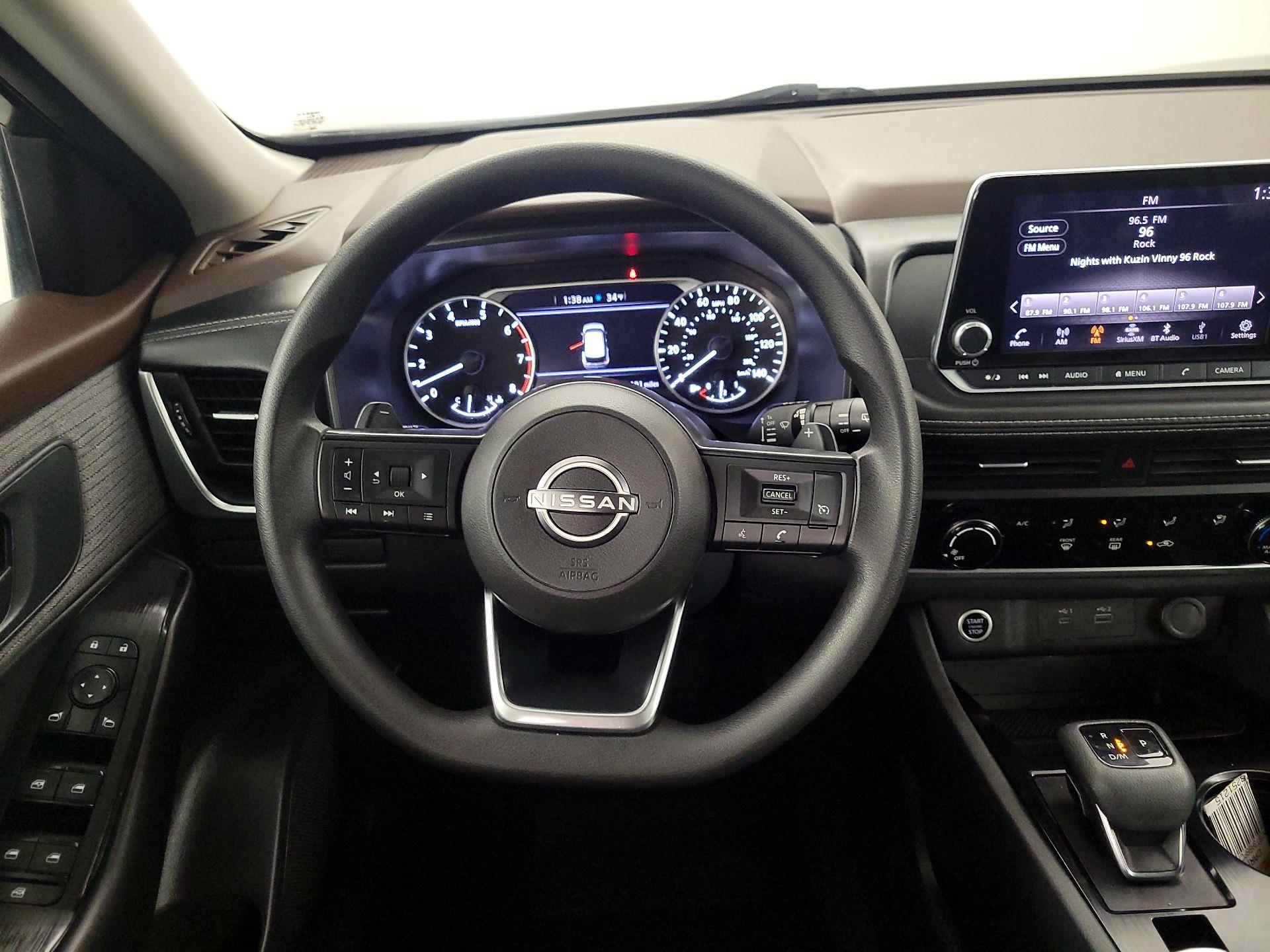 Thumbnail: 2023 Nissan Rogue - 10