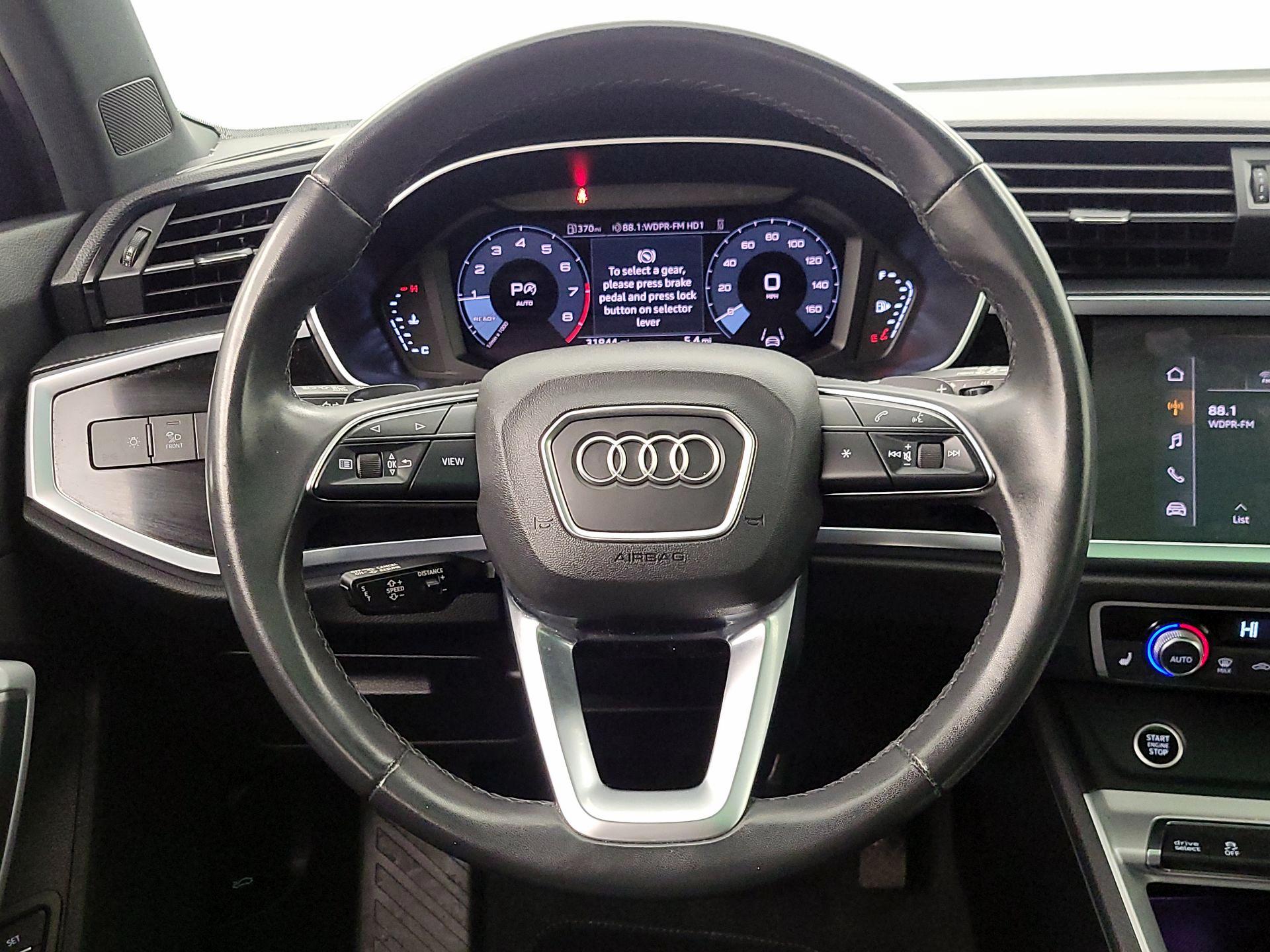 Thumbnail: 2022 Audi Q3 - 10