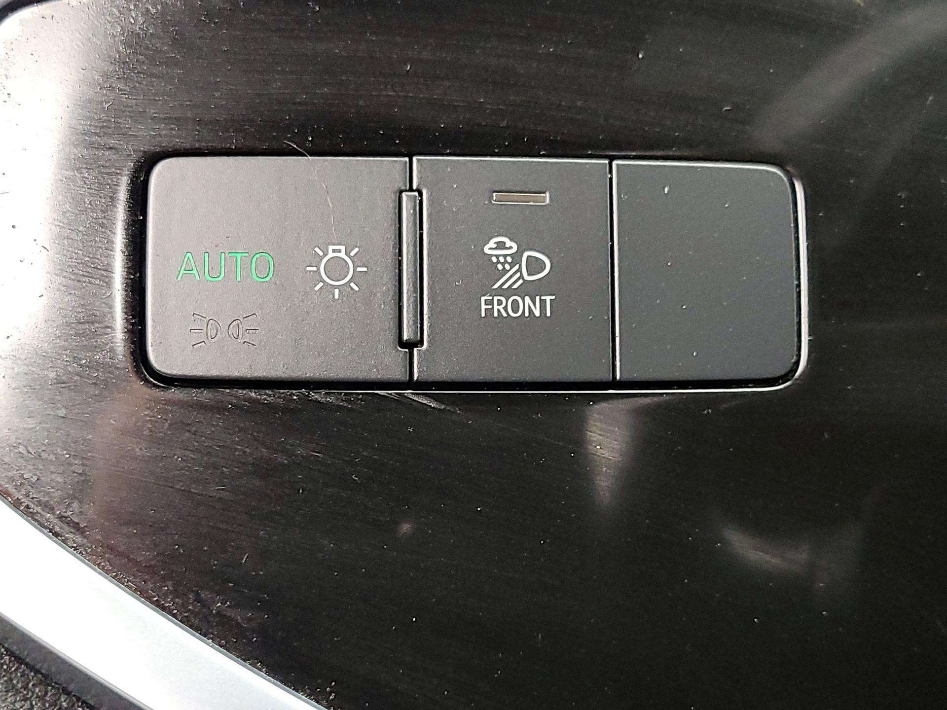 Thumbnail: 2022 Audi Q3 - 13