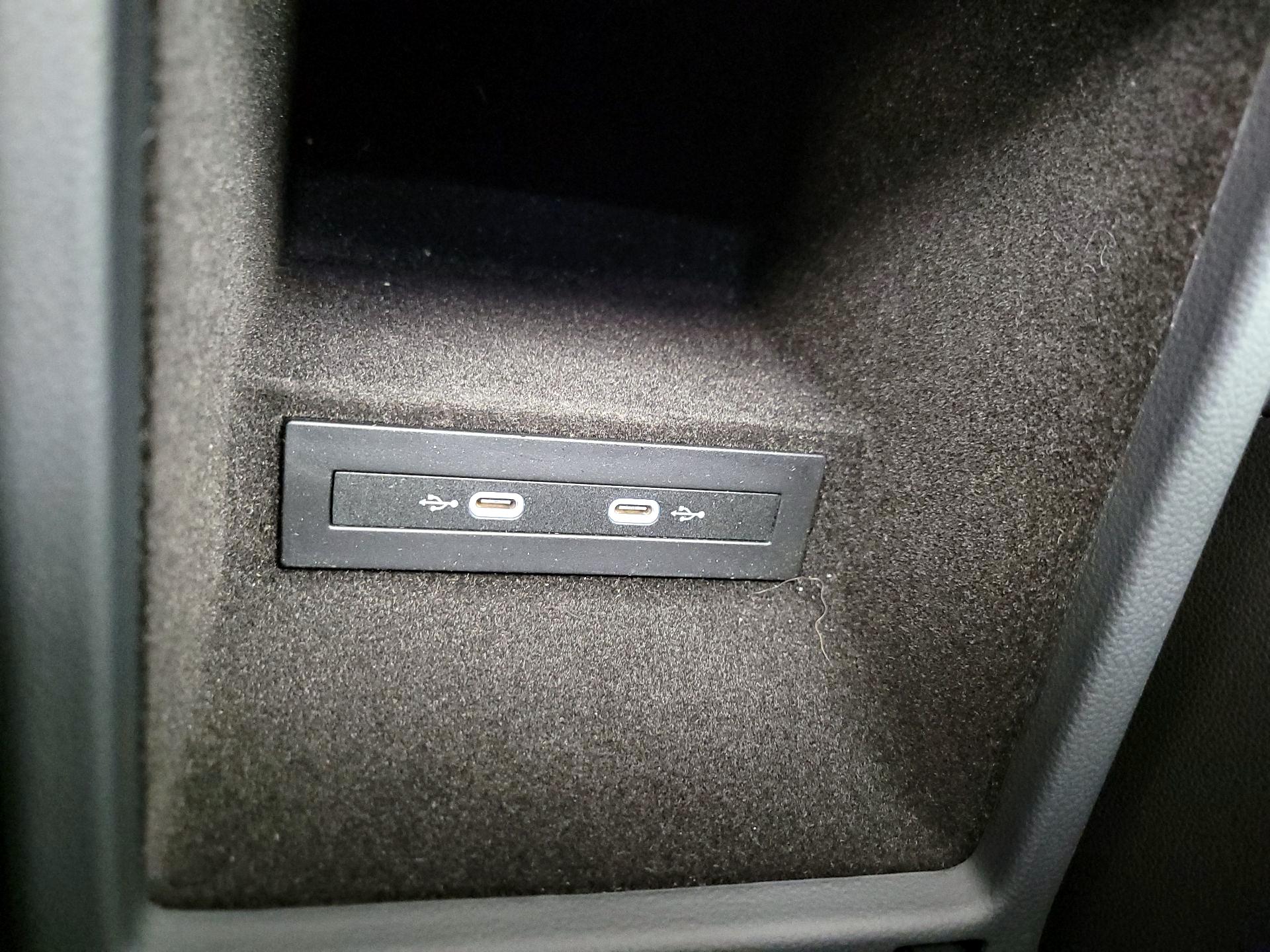 Thumbnail: 2022 Volkswagen Arteon - 19