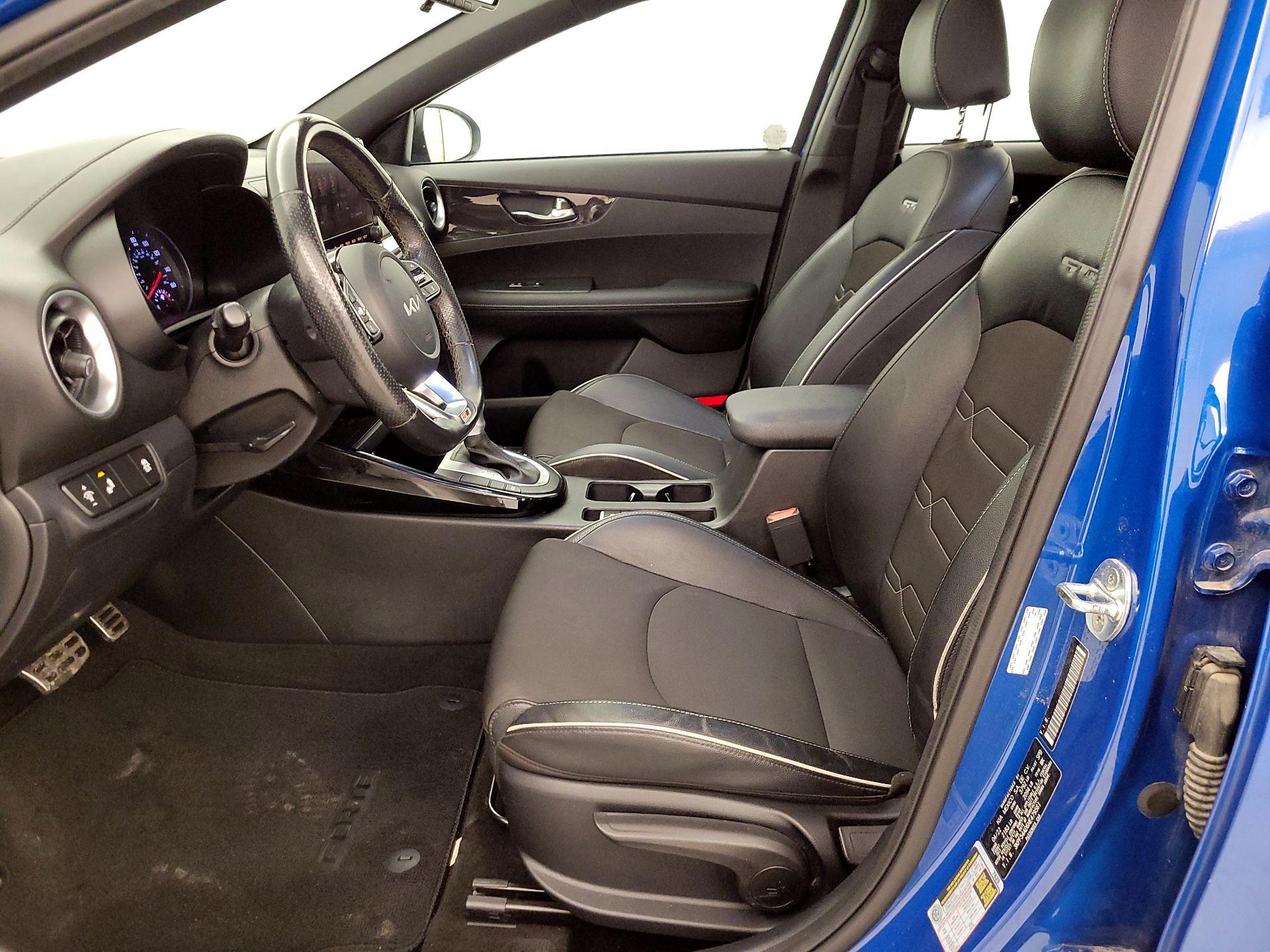 Thumbnail: 2022 Kia Forte - 11