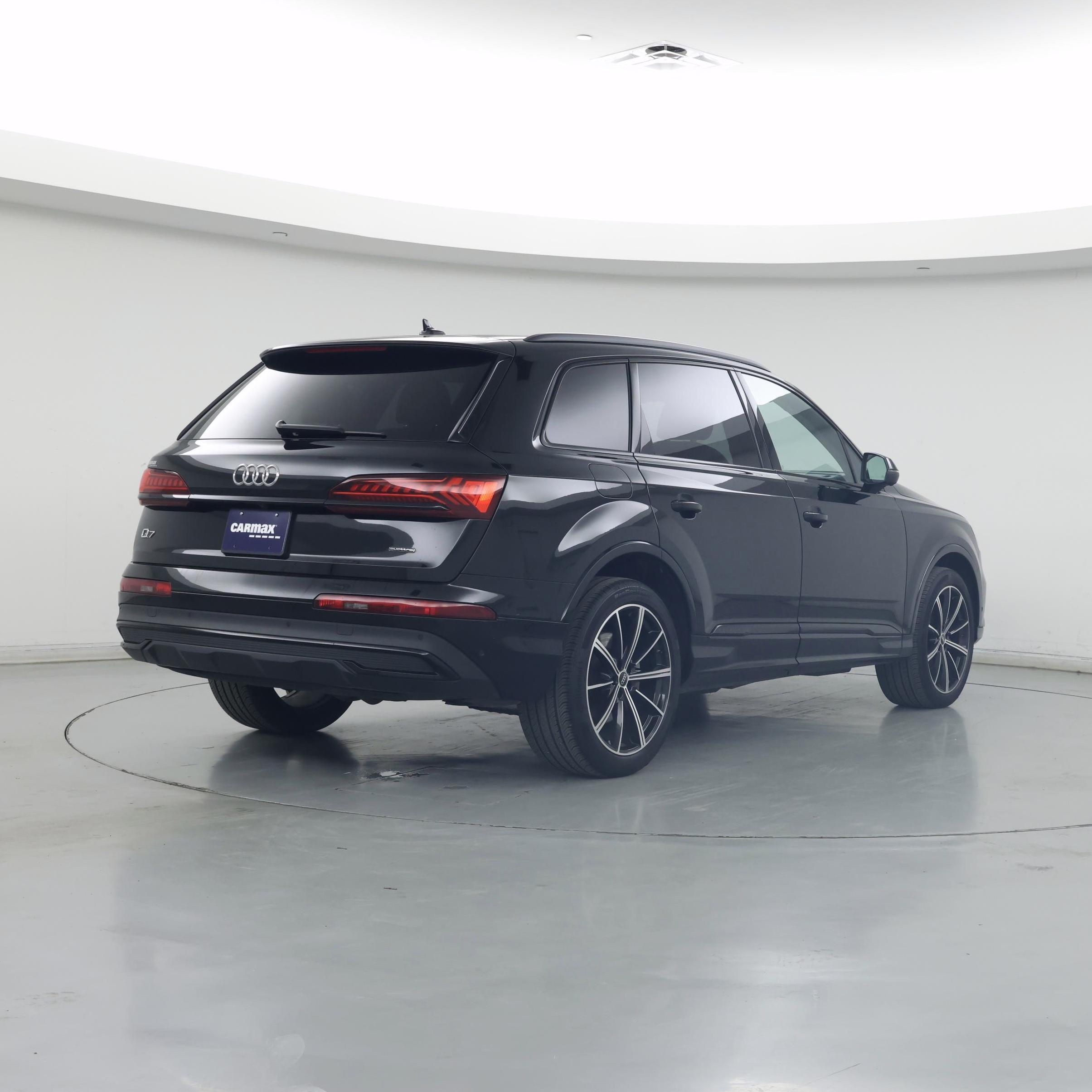 Thumbnail: 2023 Audi Q7 - 8