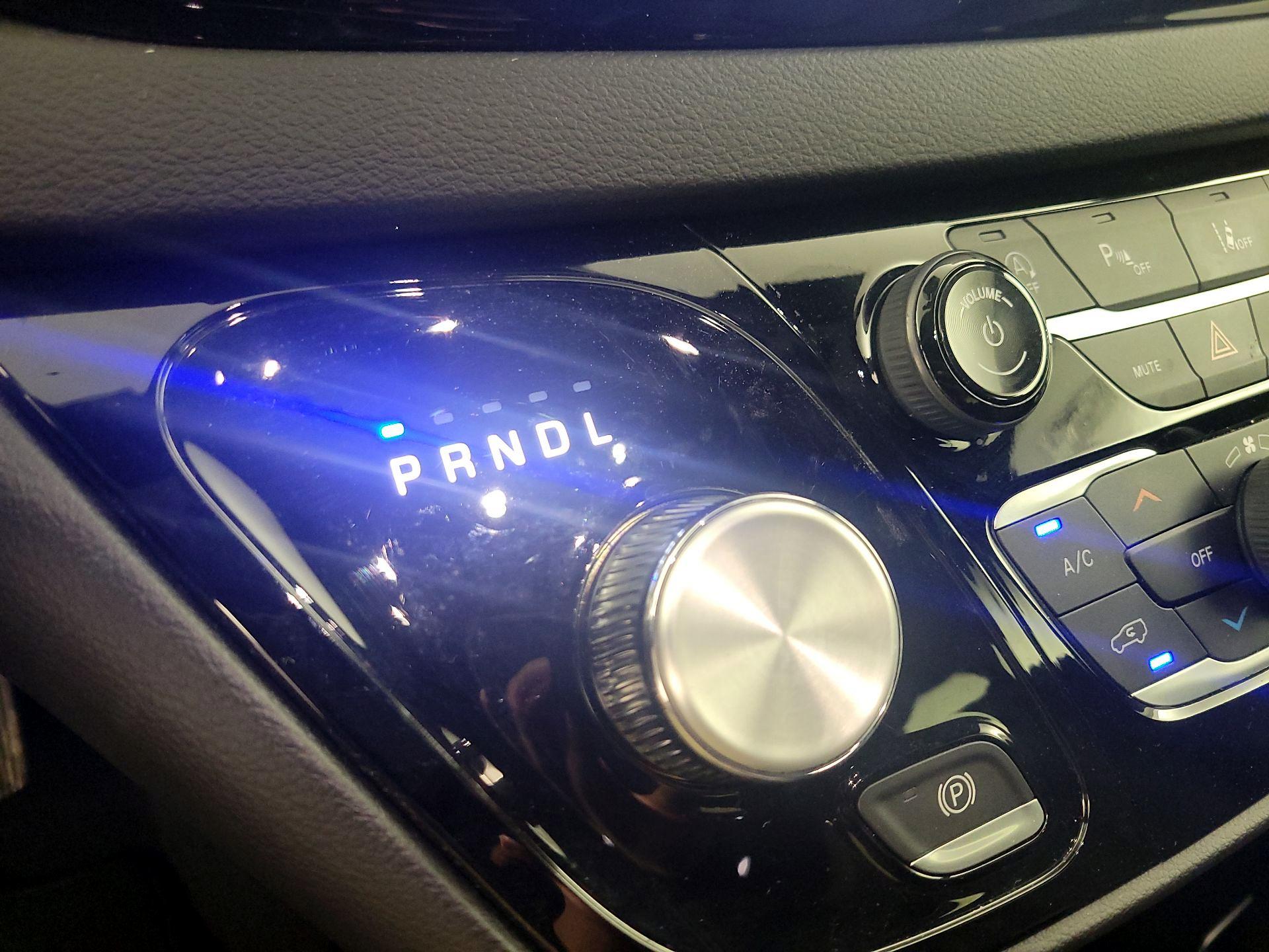 Thumbnail: 2025 Chrysler Pacifica - 17