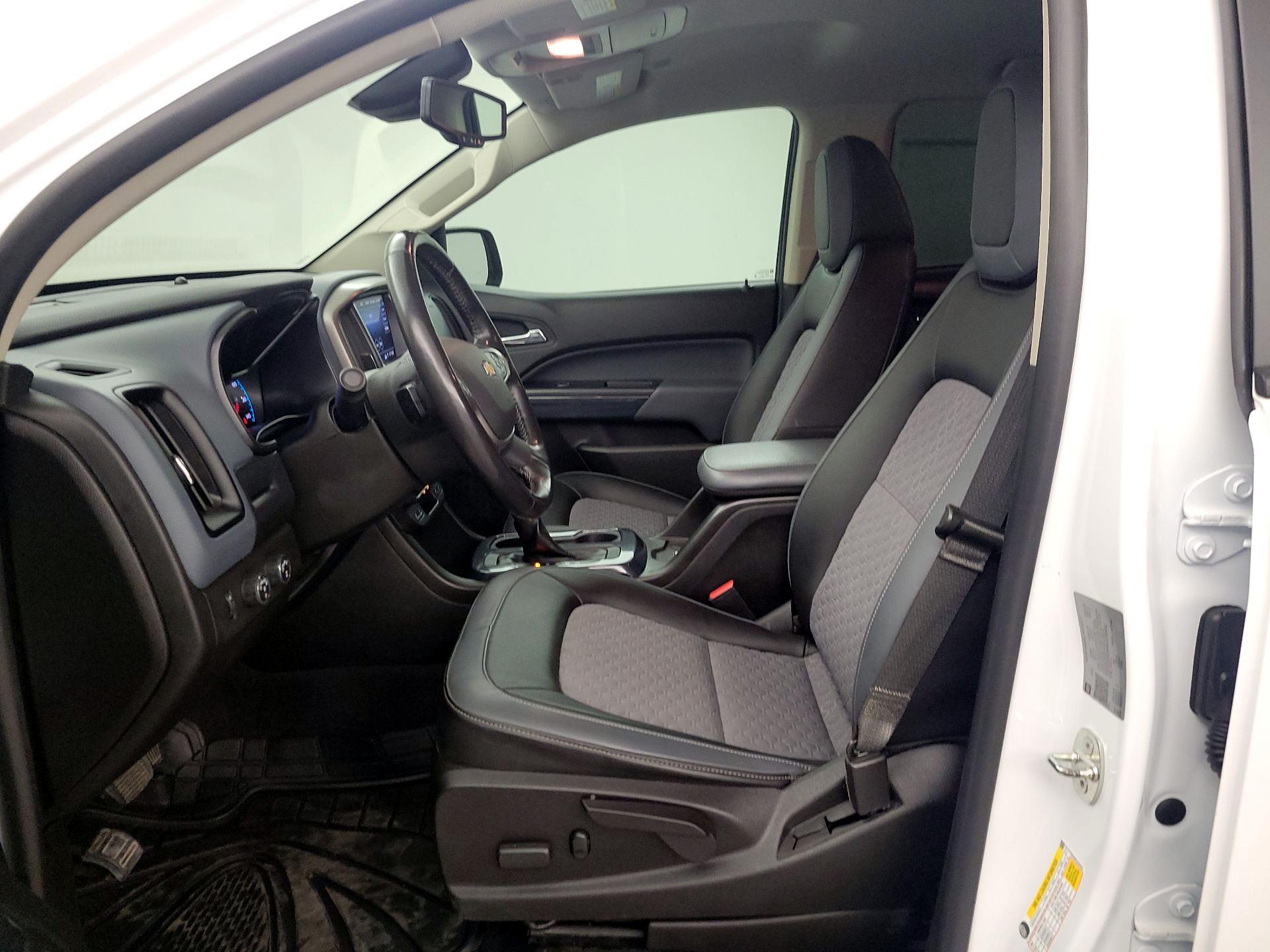 Thumbnail: 2022 Chevrolet Colorado - 11