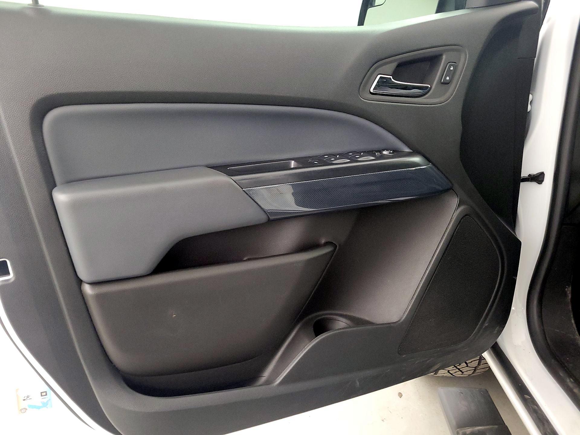 Thumbnail: 2022 Chevrolet Colorado - 12